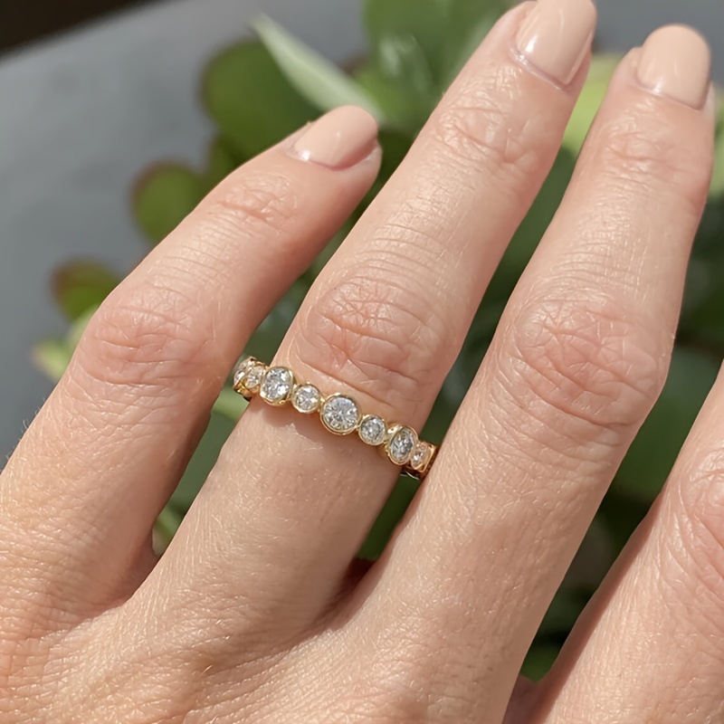 A Versatile And Circle Ring With Round Zirconia, Perfect For Daily Casual Wear, Engagement Parties, And Valentine's Day Gifts For Women.