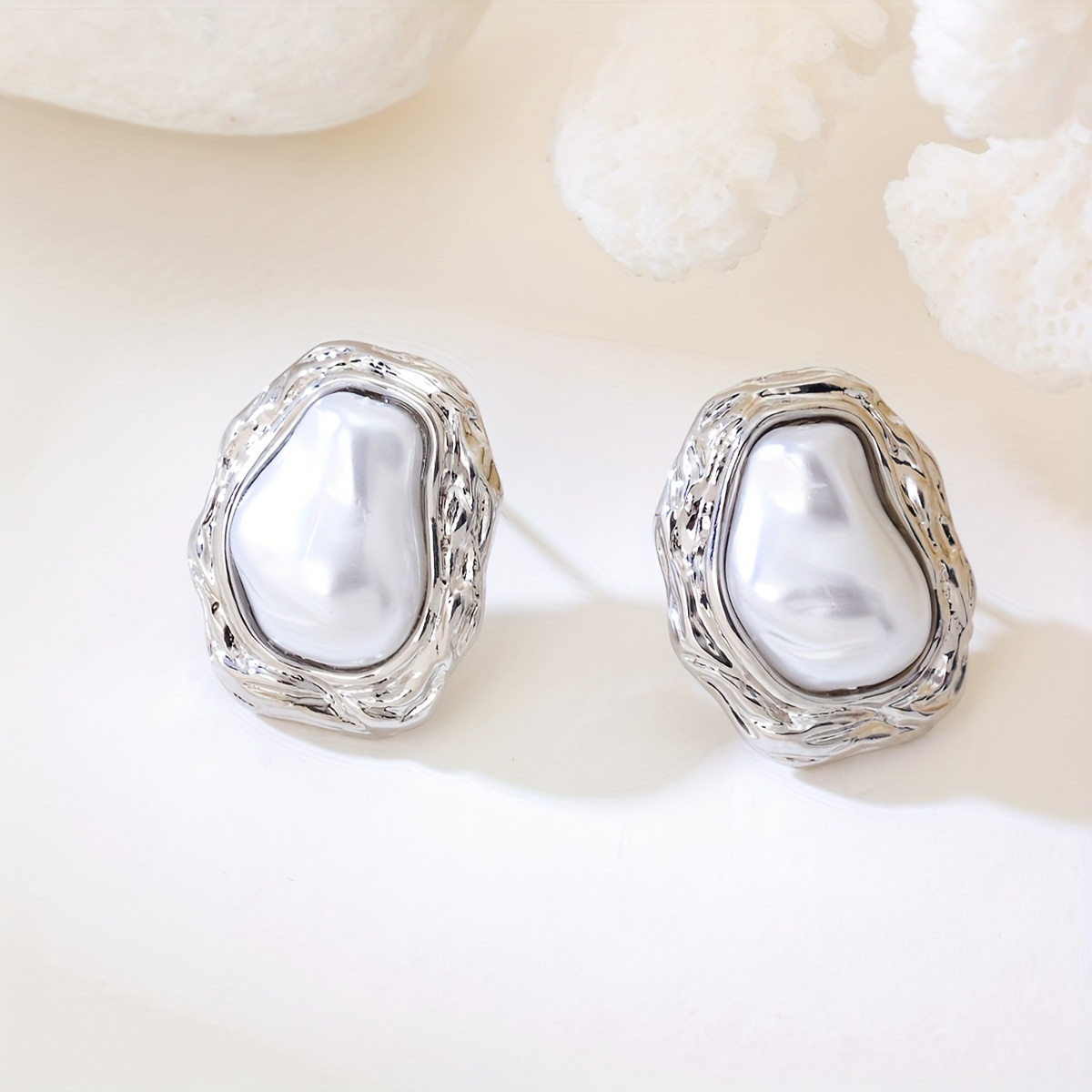 Minimalist Baroque Style Pearl Earrings