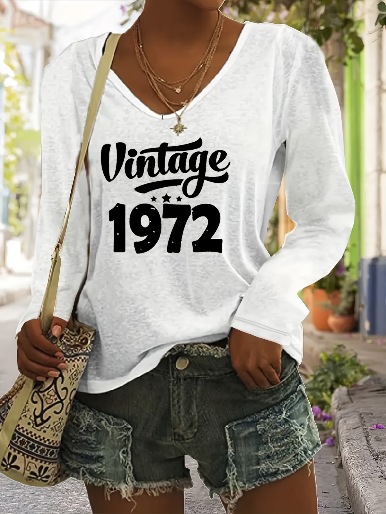 トップス BIG PRINT LOGO TEE LOGO PRINT T-SHIRT - Gold | ZARA Canada