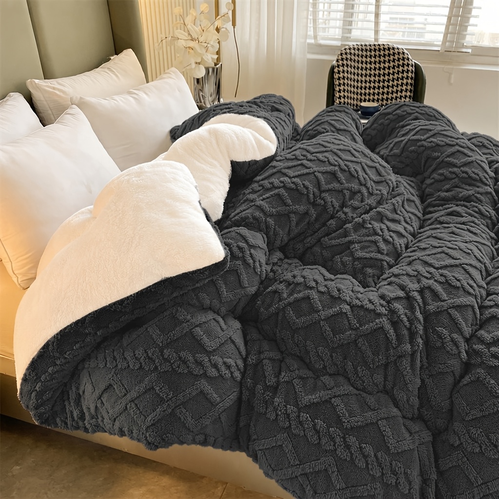 TEMU 1pc Premium Thick Quilt For Autumn And Winter, Double-sided And Thickened, , Fluffy, Soft And Skin-friendly, Queen/king Size, Multiple Colors ,
