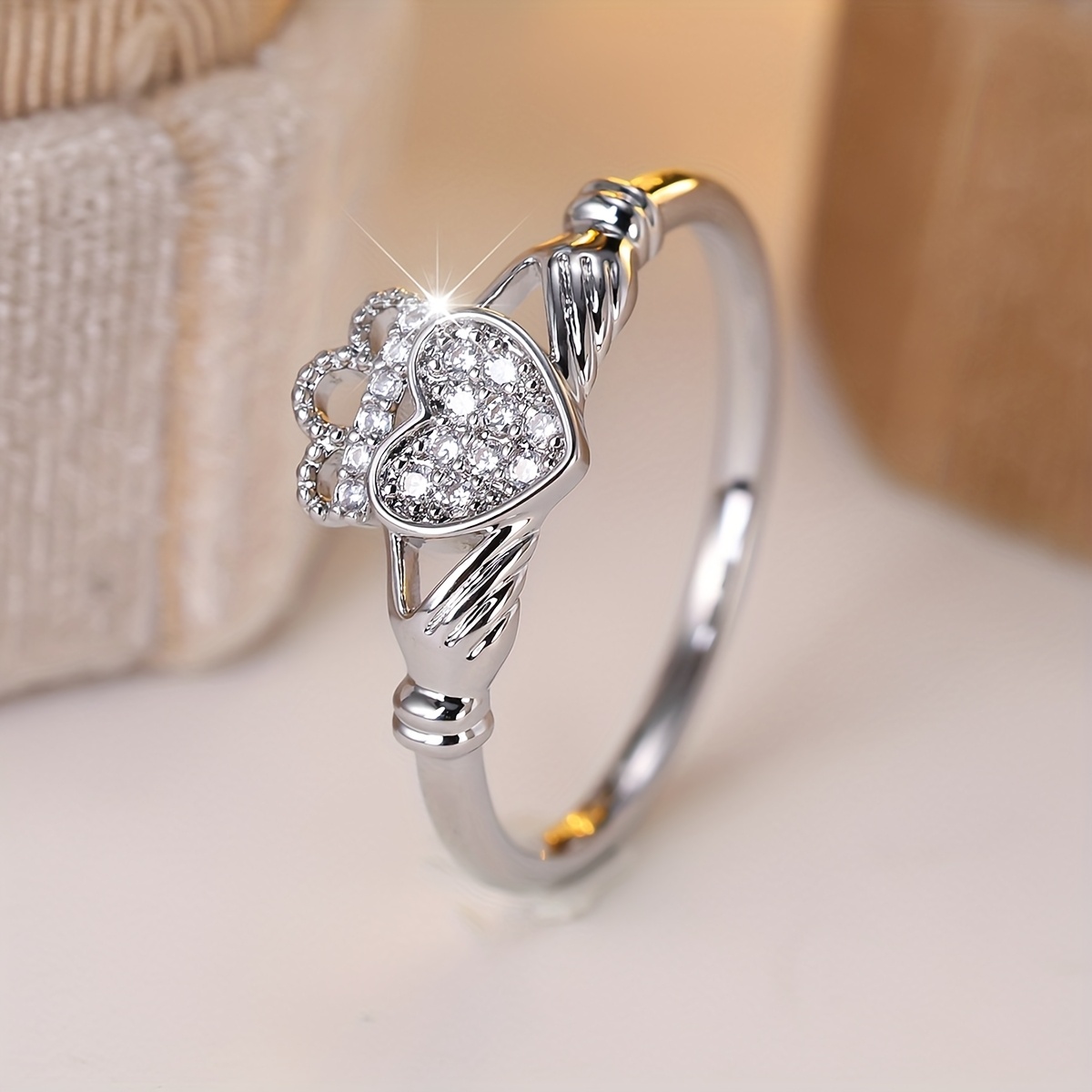 Luxurious Women's Heart-Shaped Crown Ring with Cubic Zirconia