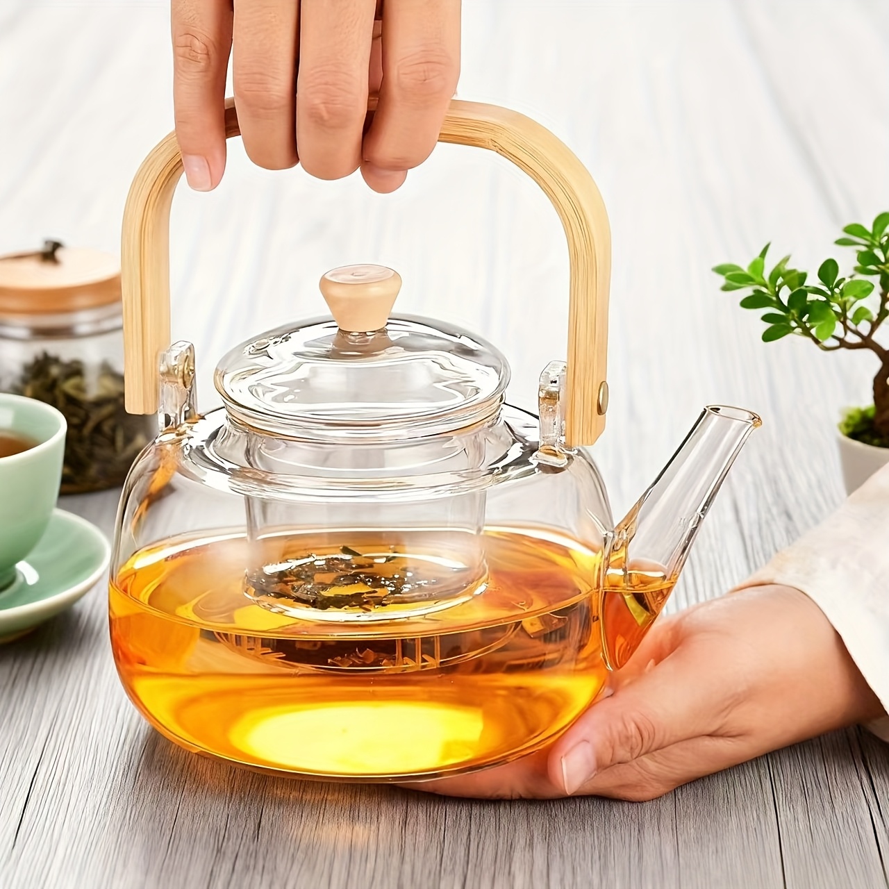 1 Tetera + Juego de 4 Tazas, Juego de Té, Vajilla para Mesa, Hecho de Vidrio de Borosilicato de Alta Resistencia - Resistente al Frío y al Calor, Apto para Placas de Inducción, Ideal para Hogar, Restaurante, Cafetería y Más