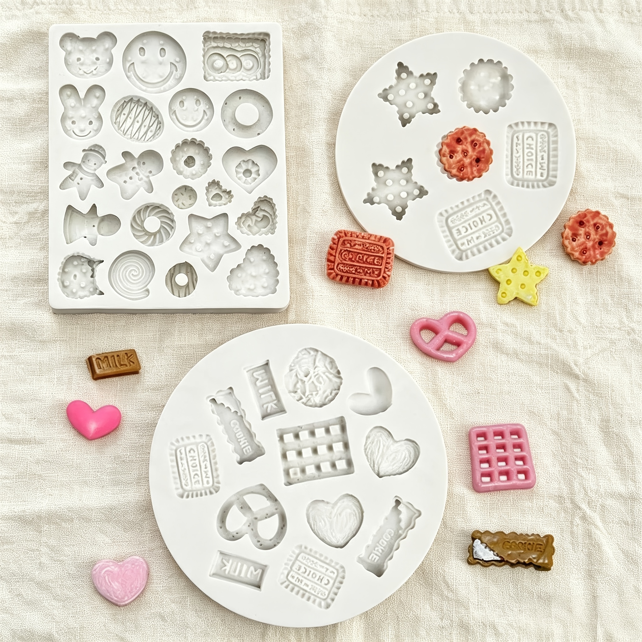 Image of 3 Silicone Chocolate Biscuit Mold Sets, Mini Diy Handmade Jewelry Casting Tools, Simulated Biscuit Pendant, Aromatherapy Candle Making, Shoe Decoration, Rectangular Shape, Art Supplies
