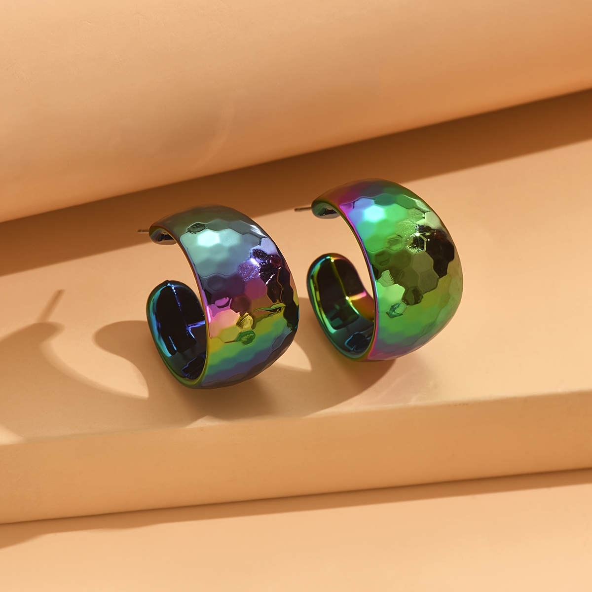 Image of 2pcs Set Of High-end Iridescent Acrylic C-hoop Stud Earrings And Exaggerated Fashionable Vintage Dangle Earrings, Suitable For Gifting