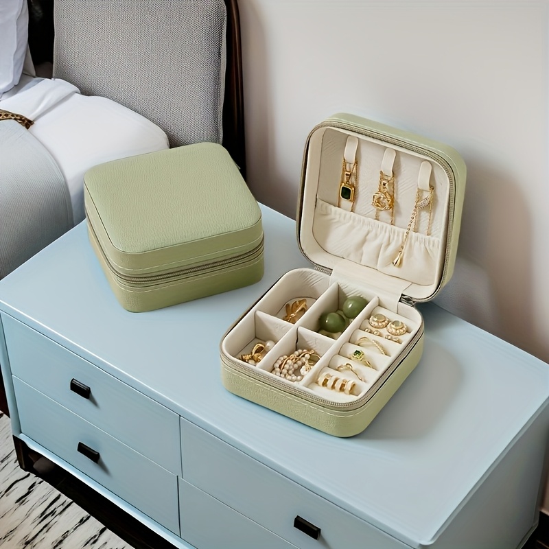 1pc Fashion Jewelry Storage Box, Portable Travel Bag for Rings, Necklaces And Earrings, with Zipper Closure And Soft Interior, Jewelry Box for Christmas Gifts. Birthday Gift, Lady Valentine's Day Gift, Jewelry Boxes