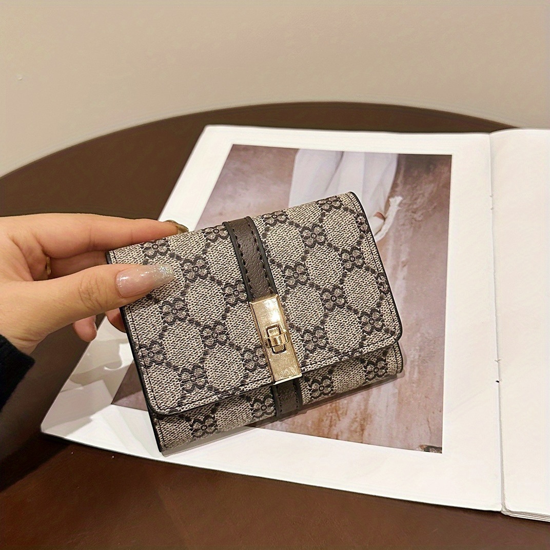 Image of New Women's Short Wallet Retro Floral Print Lock Hardware Twist Lock Card Holder Credit Card Bag