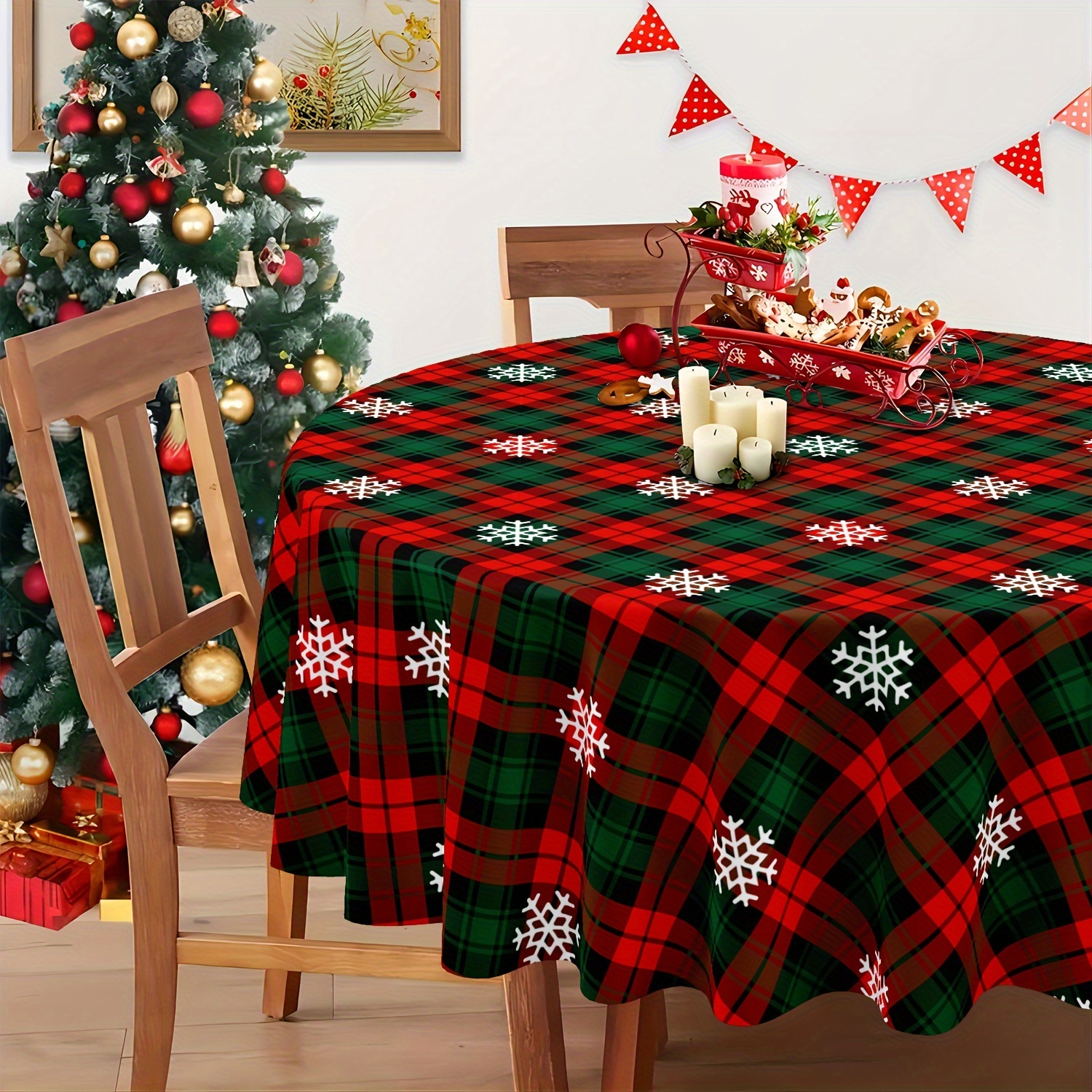 

& Red Christmas Tablecloth - Polyester, For Dining & Decor