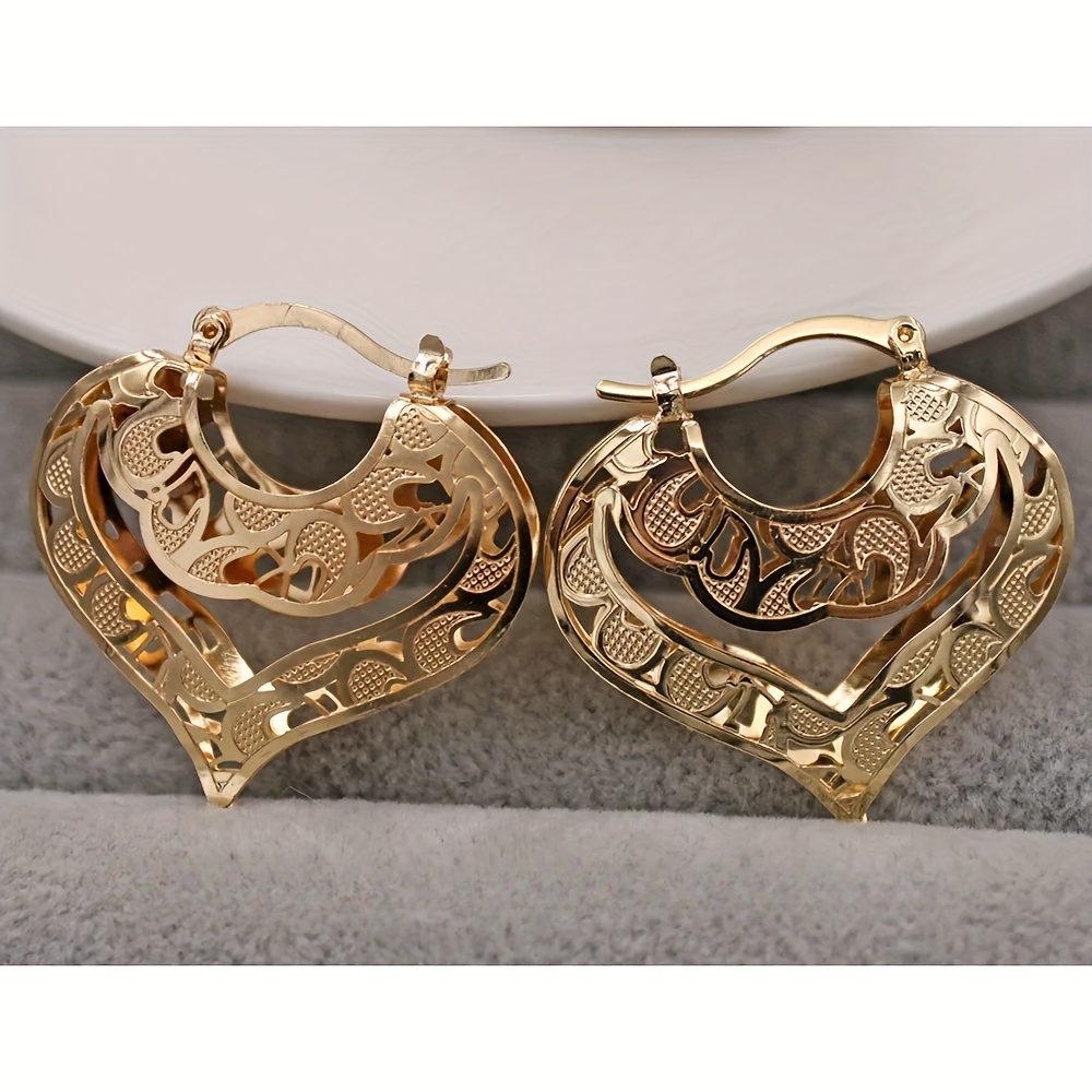 

Trendy Hollow Out Heart Hoop Earrings For Women Fashion Jewelry Accessories Wedding Birthday Gift