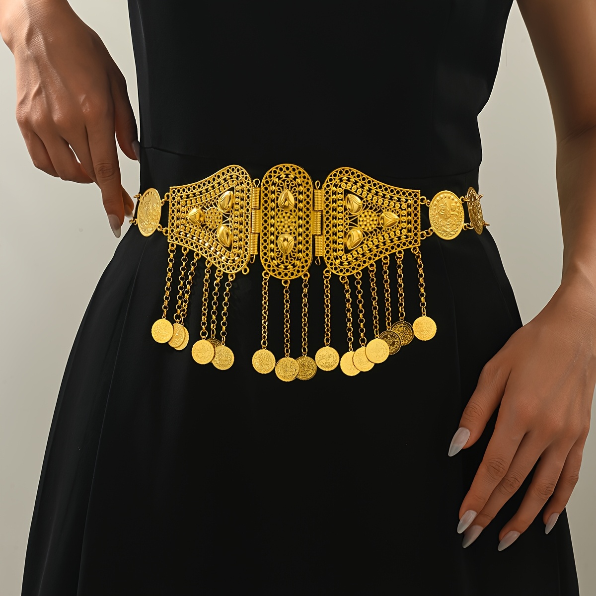 An Adjustable Moroccan Bridal Wedding Banquet Party Exquisite Belt With A Metal Openwork Tassel Design