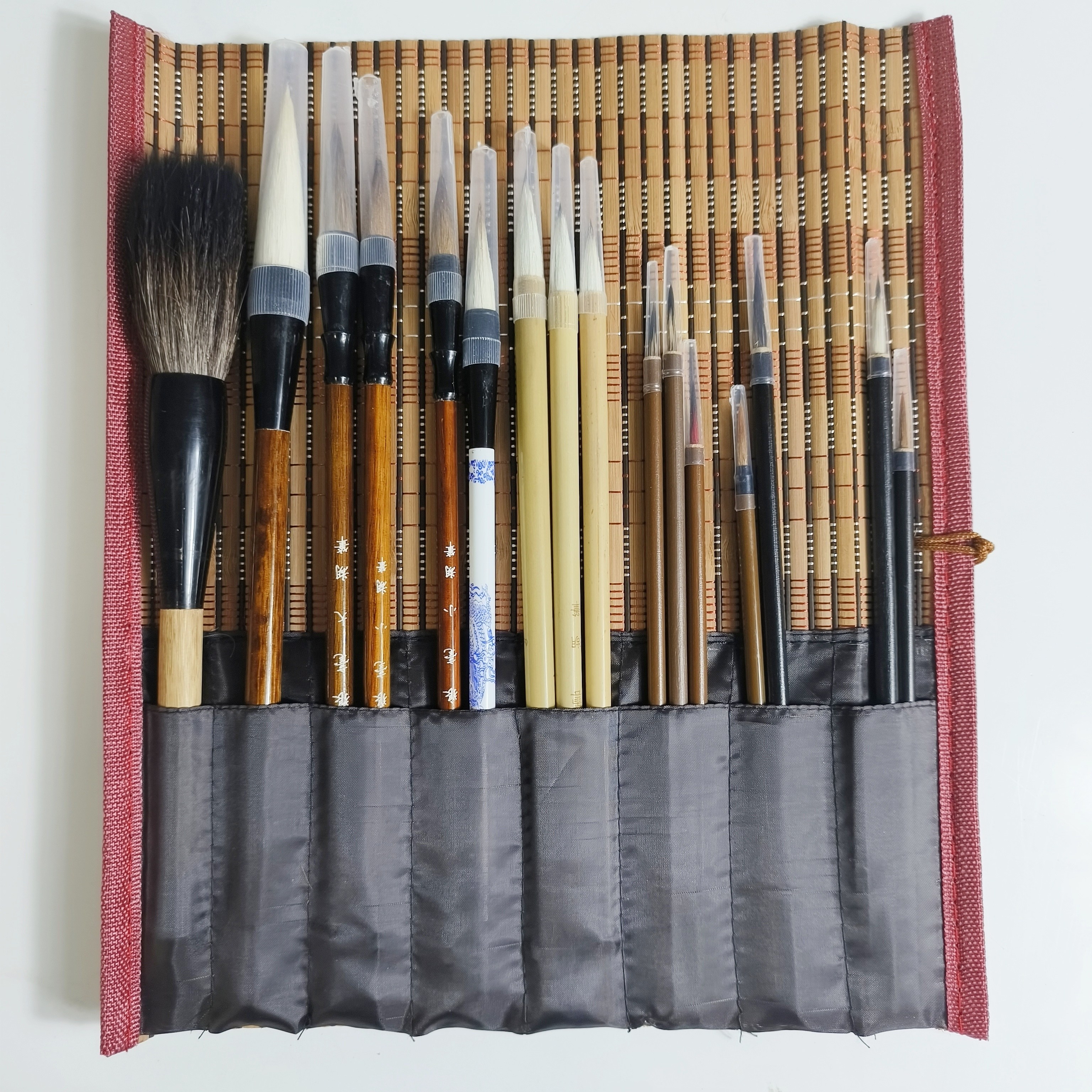 

18pcs Traditional Chinese Calligraphy & Brushes Set, Bamboo Pouch Included, Fluted Handle, Watercolor Pens For Artists, Japanese Ink Painting Brushes