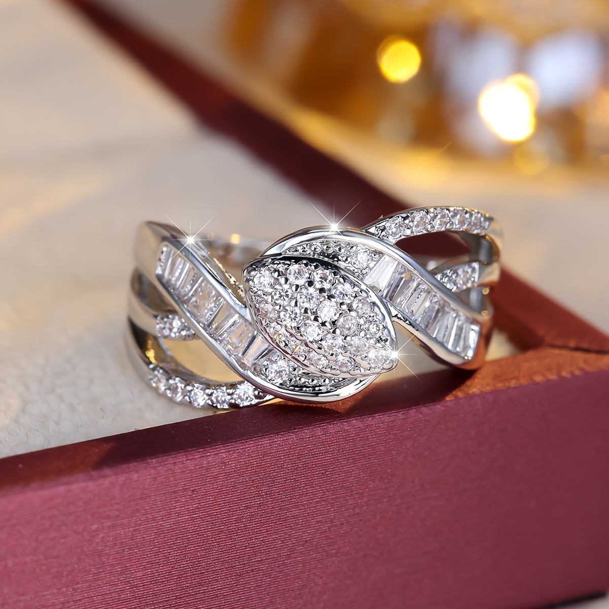 

A Stylish And Delicate Ring From South Korea With Micro-set Zirconia, Perfect For Commuting Women With A Classy Style.