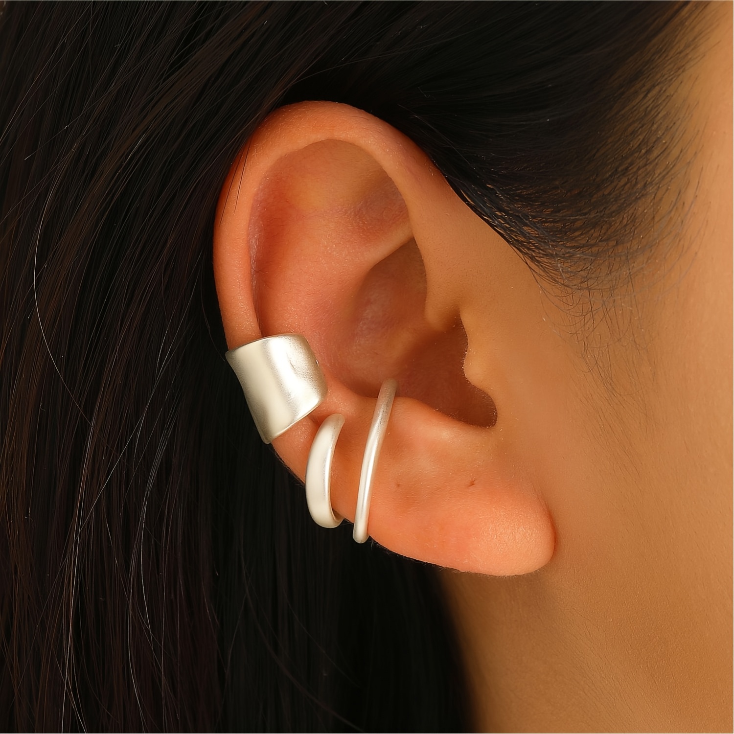 TEMU 2pcs Niche Vintage Ear Cuff Clip-on Earrings, Light Luxury High-end Feel, Elegant And Simple Trendy Design Jewelry For Women, Suitable For Daily
