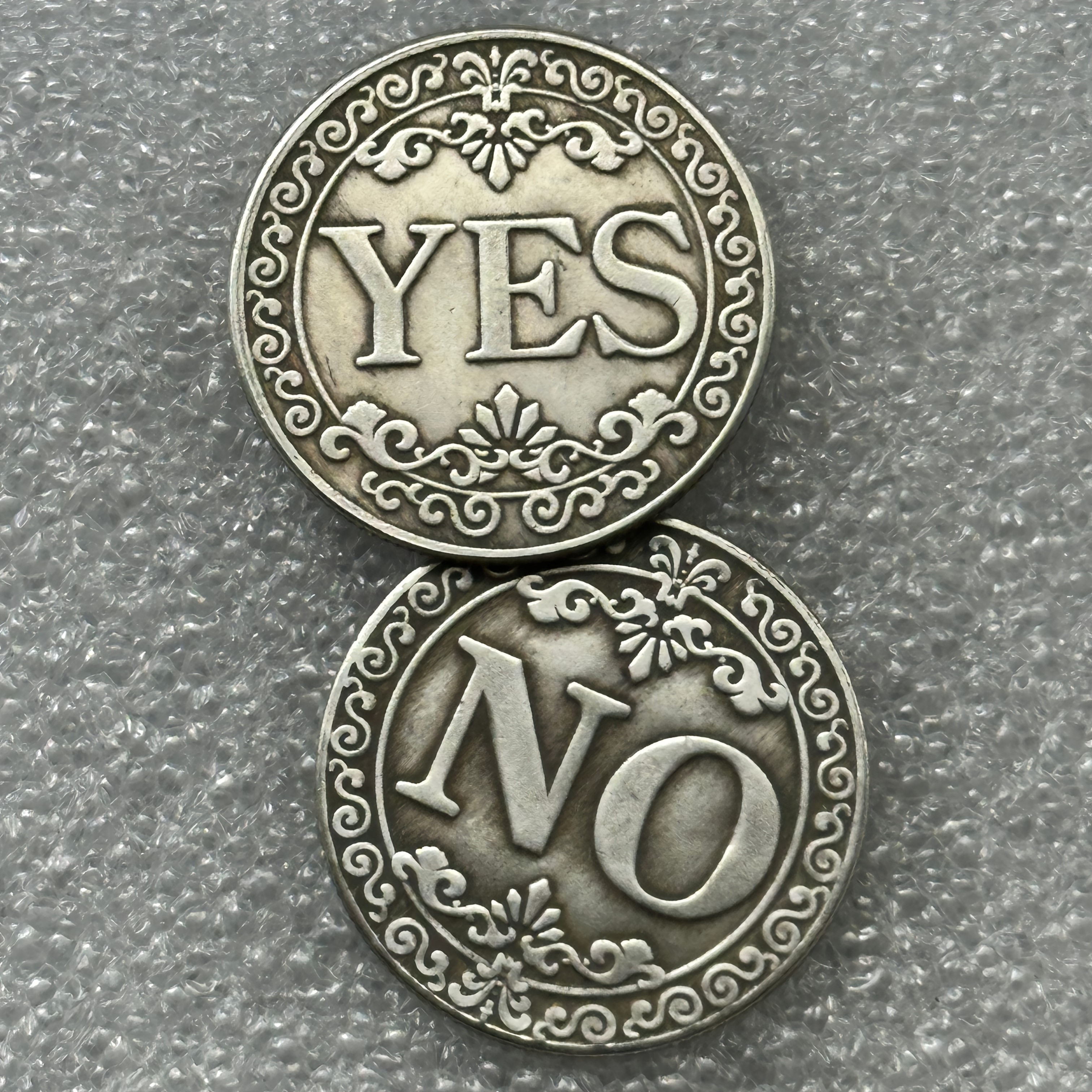 [Popular Choice] Popular Choice Floral YES/NO Letter Ornaments, Silvery-Grey Copper Commemorative Coin Collection, Challenge Coin for Collectors and Souvenirs Party Supplies