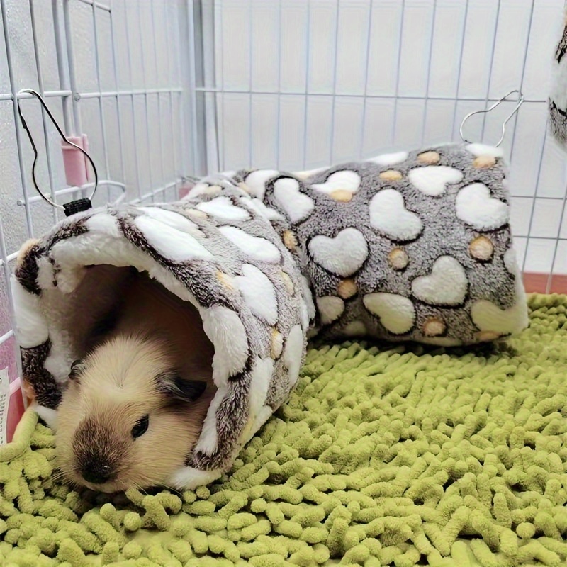 

1pc Cozy Pet Tunnel For Hamsters, Warm Fleece Tube Bed With Heart & Star Patterns, Cute Small Animal Hideaway, Perfect Cage Accessory For Comfort And Play