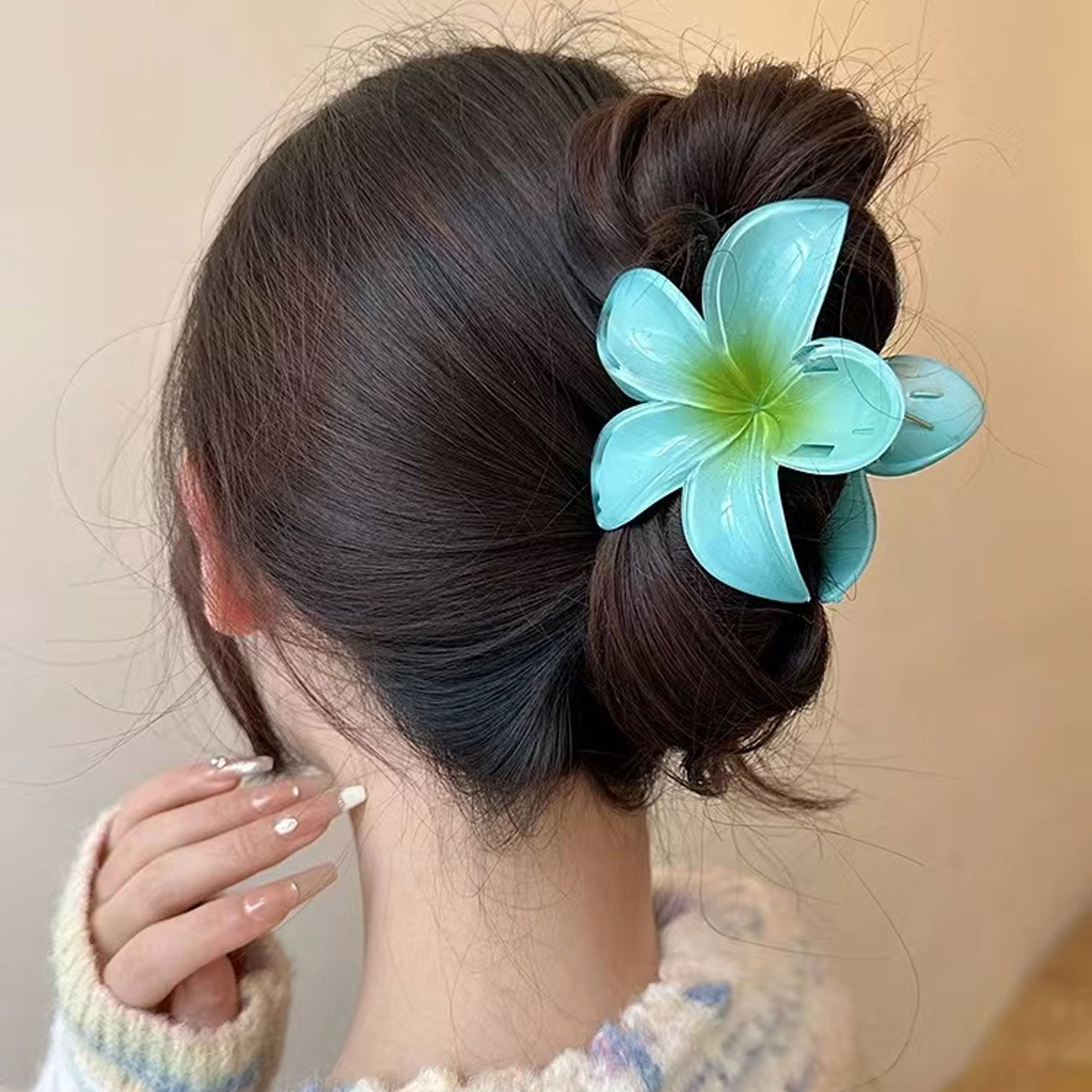 

1pc Flower Hair Claw Clips, Acrylic Frangipani Shark Clips, Elegant Sweet Style, Summer Fairy Vacation Hair Accessories For Updos