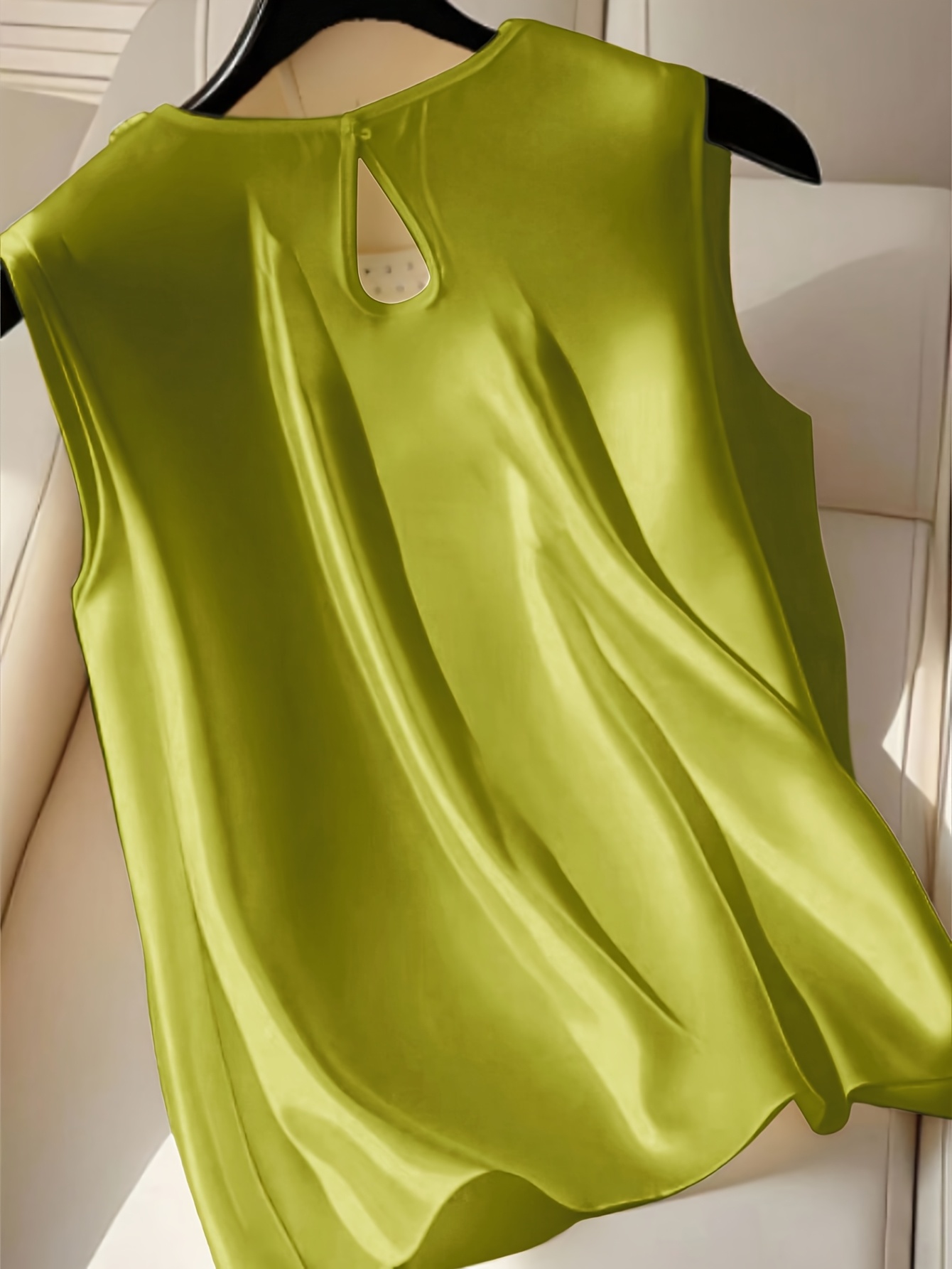 spring and summer fashion elegant   bead vest details 10