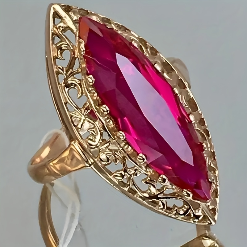 E-shop Luxuriöser Ring mit rotem synthetischem Zirkonia – Vintage für Damen – Täglicher, - Hochzeitsring – Temperamentvoller Schmuck