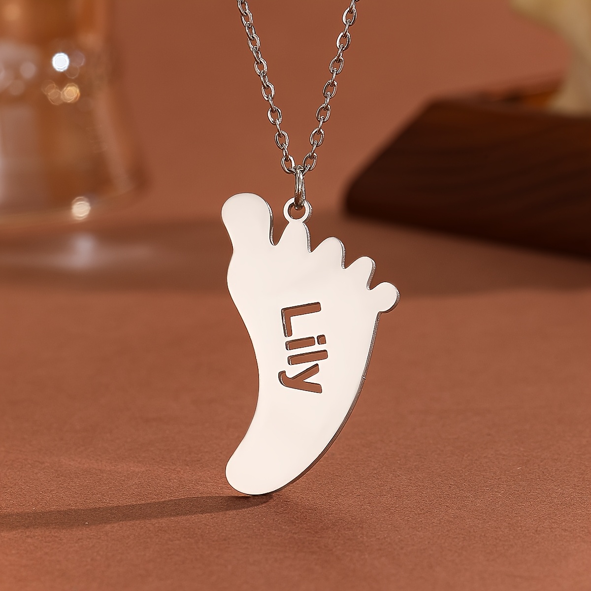 

Collier Pendentif de Personne Personnalisé - Acier Inoxydable, Nom Gravé sur Mesure, Cadeau Idéal pour