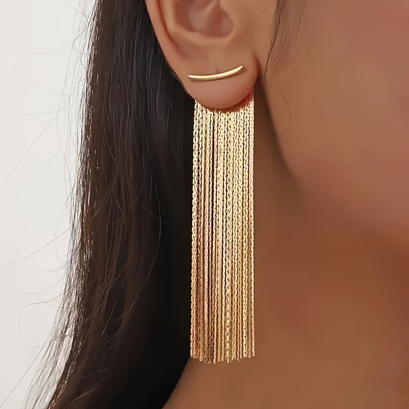 

Creative Women's Earrings With A Simple Punk Style, Featuring Golden Chain Tassels Hanging Down, Making It A Great Gift For Women.
