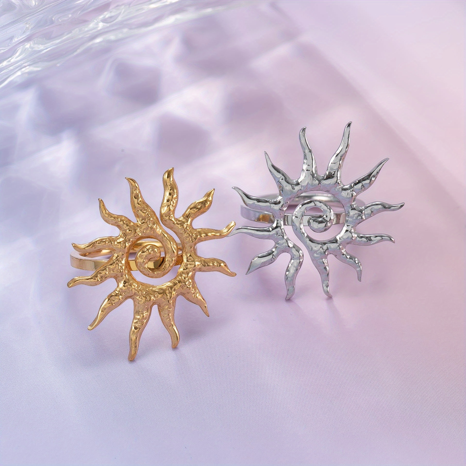 2pcs 18K Plated Sun Cut-Out Ring Set