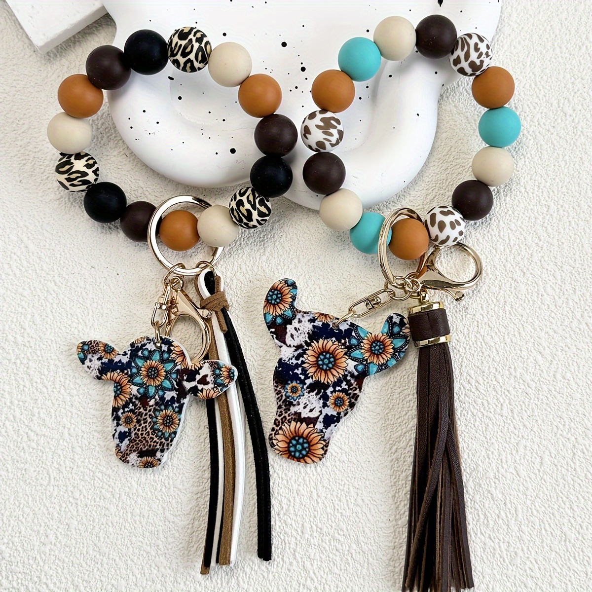 

1pc Western Style Sunflower Cow Beaded Keychain With Tassel, Silicone Key Ring Bracelet, Cute Car Key Chain For Women