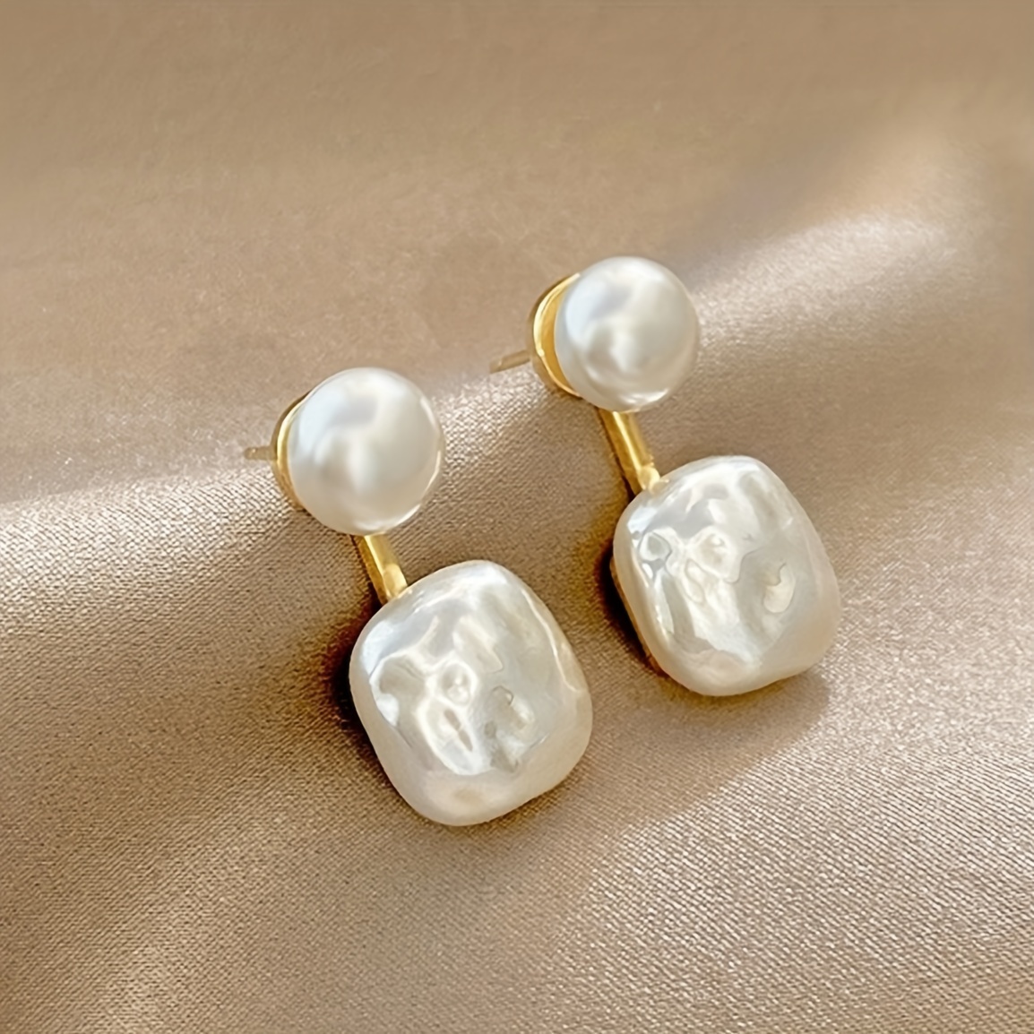 

Exquisite Geometric Imitation Pearl Design Stud Earrings Alloy 14k Gold Plated Jewelry Vintage Bohemian Style Female Dating Earrings
