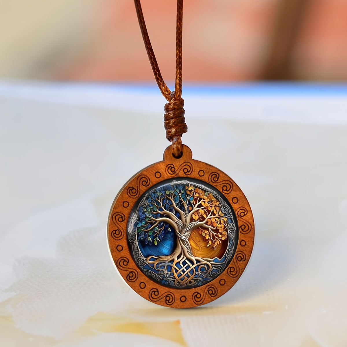 

1pc Elegant Tree Of Life Pendant Necklace With Glass & Intricate Wooden Frame, Fashionable Spiritual Jewelry Gift For Men, Tree Necklace