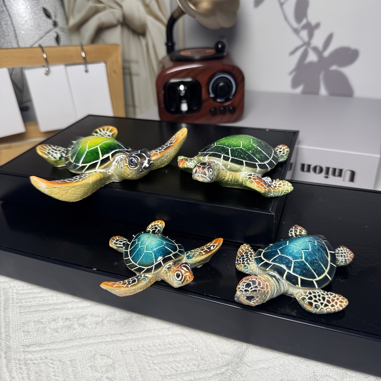 

1pc Fashion Resin Sea Turtle Figurine, Blue Decor, Indoor & Outdoor Decorative Accent, No Electricity Needed, Desk Ornament