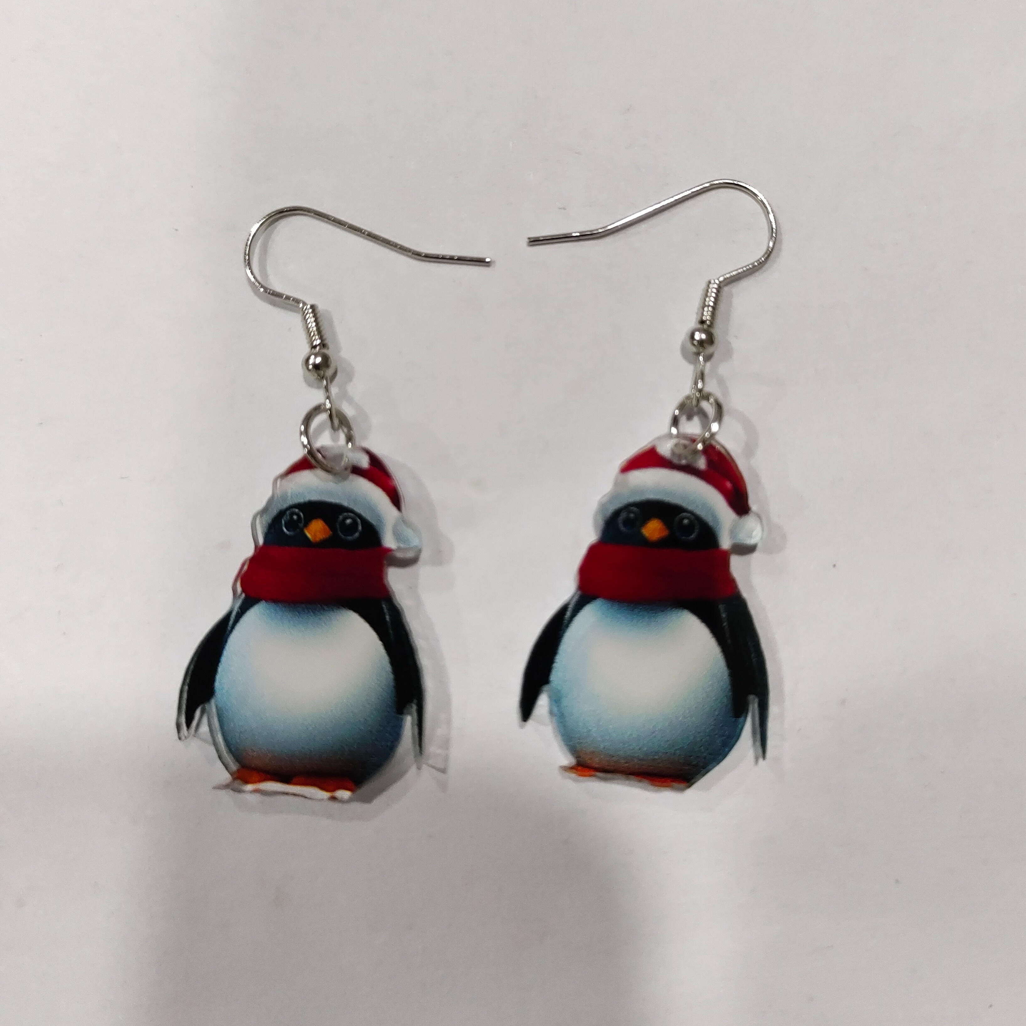 2d Flat, 2d Flat 1 Pair Of 2d Acrylic Christmas Cute Cartoon Penguin With Santa Hat Women's Dangle Earrings - Unique Holiday Party Jewelry Ear Accessories