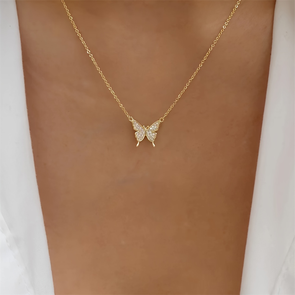 TEMU 1pc Collier Pendentif Papillon Élégant pour Femme avec Design d'Ailes Incrustées de Strass Transparent, Chaîne Délicate Plaquée Or KC et Fermoir