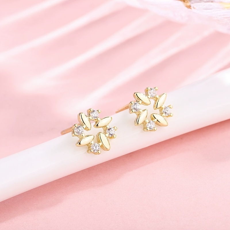 Elegant Minimalist Snowflake Shaped Earrings For Women - Chic , Perfect Christmas Gift