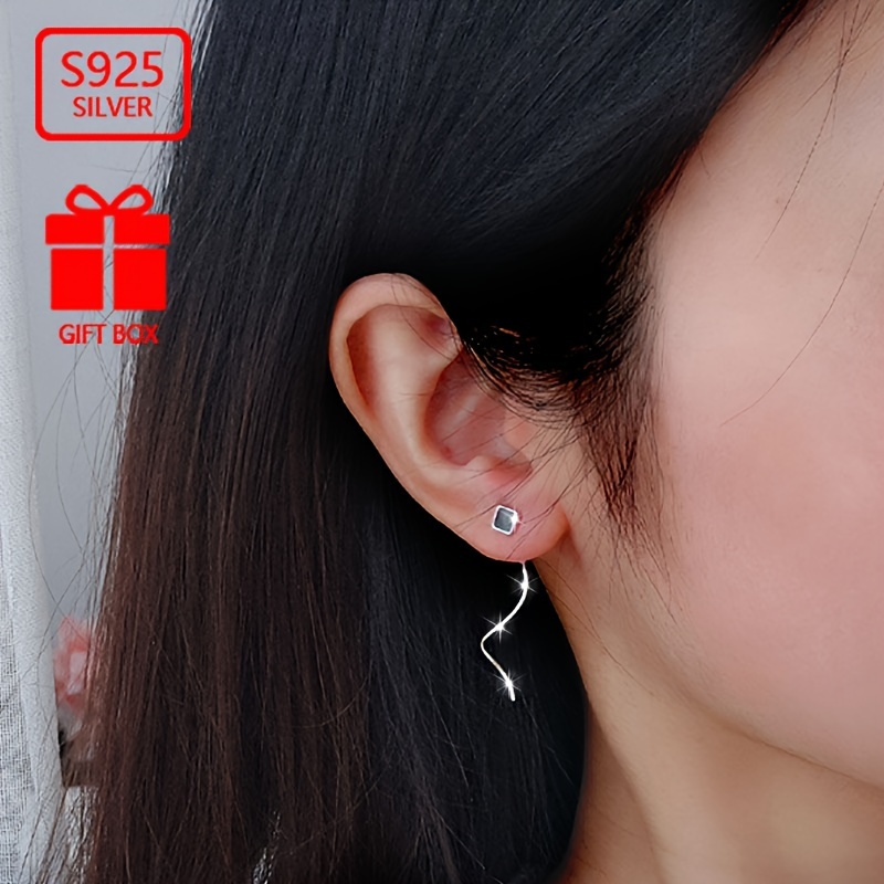 

Vana Classic 925 Sterling Silver Stud Earrings With Resin Black Square And Wave Tassel Design, Gift Box Included, No Plating - , Parties, And Valentine's Day