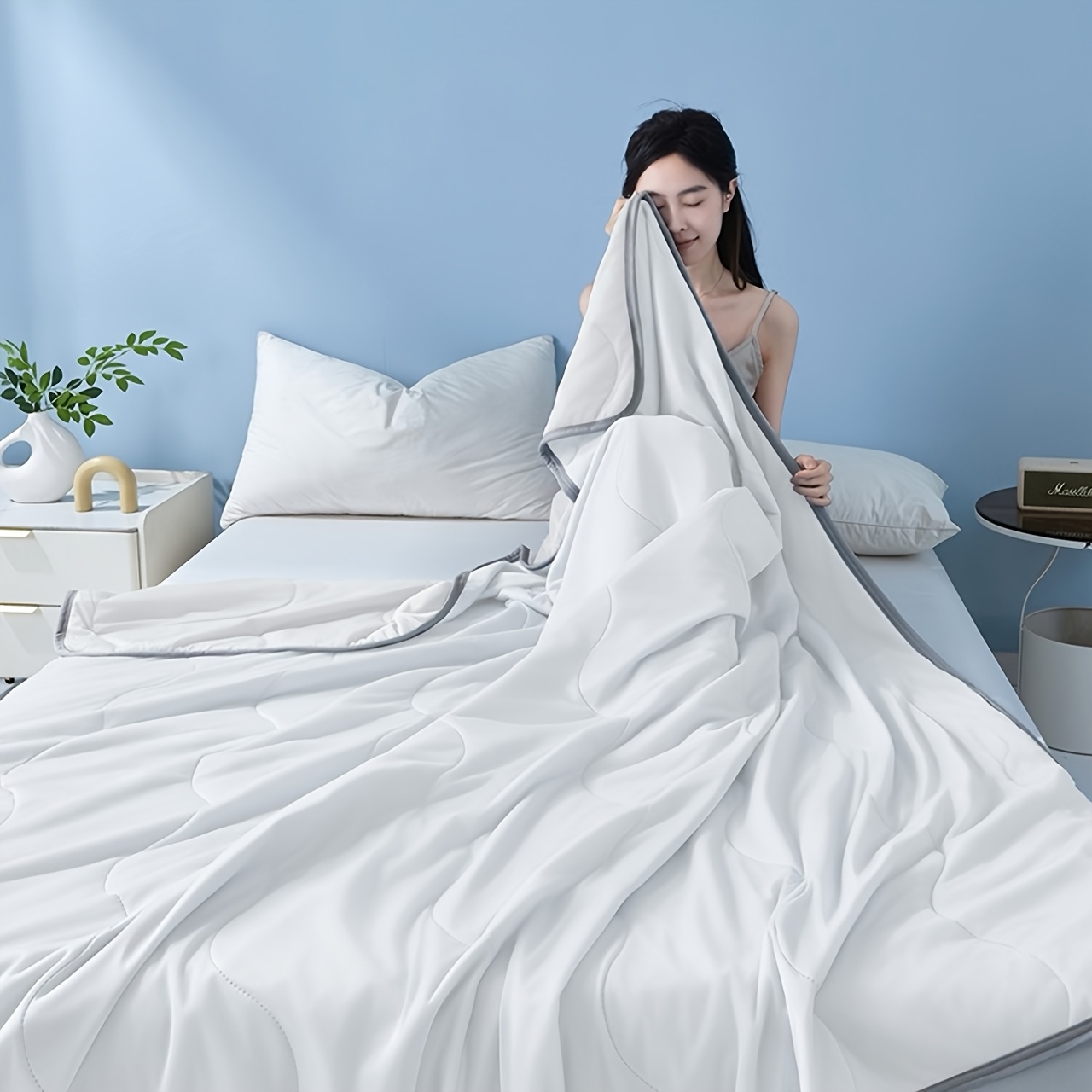 1pc ultra soft cooling summer quilt summer cooling comforter air conditioning blanket lightweight quilt bed cover blanket cooling blanket suitable for dormitories bedrooms sofas offices