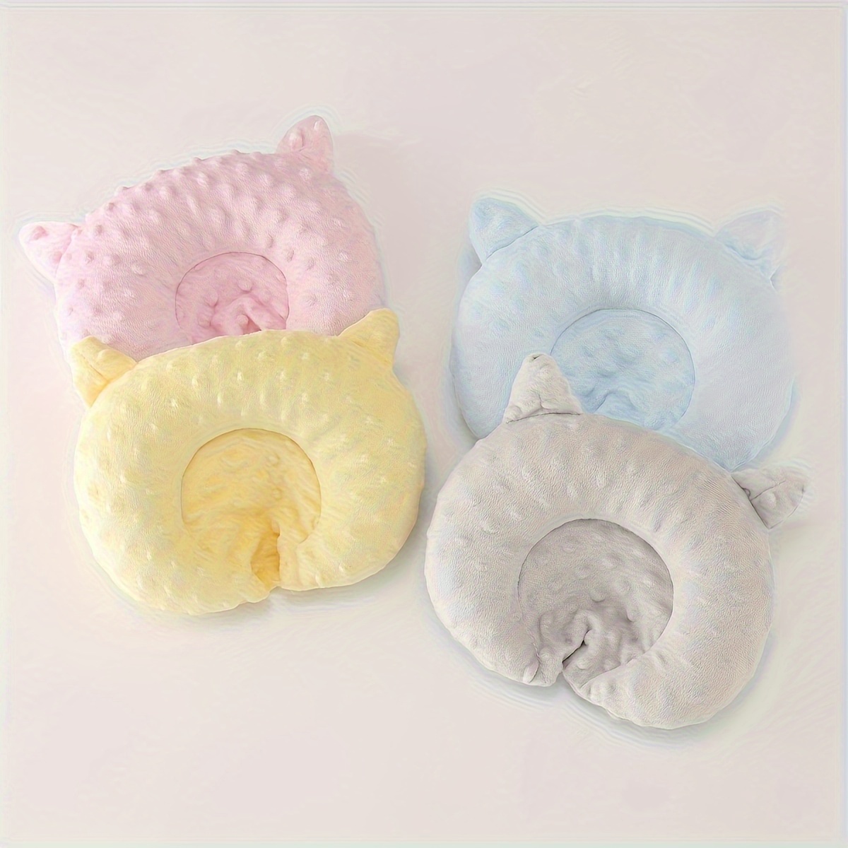 

1pc Beanie Velvet U-shaped Pillow, Soft And Comfortable Pillow, For Stroller, Home And Out, Cute Shaped Pillow