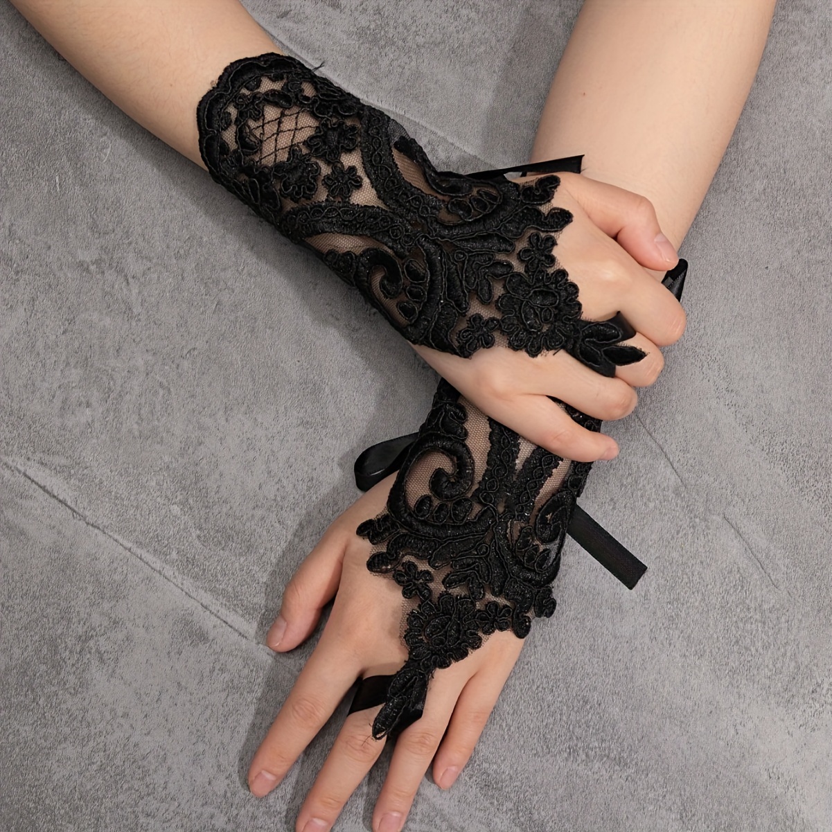 

Women's Fingerless Gloves With Embroidered Ribbon Design - Elegant Gothic Party Accessory For Halloween Or Bridal Wear