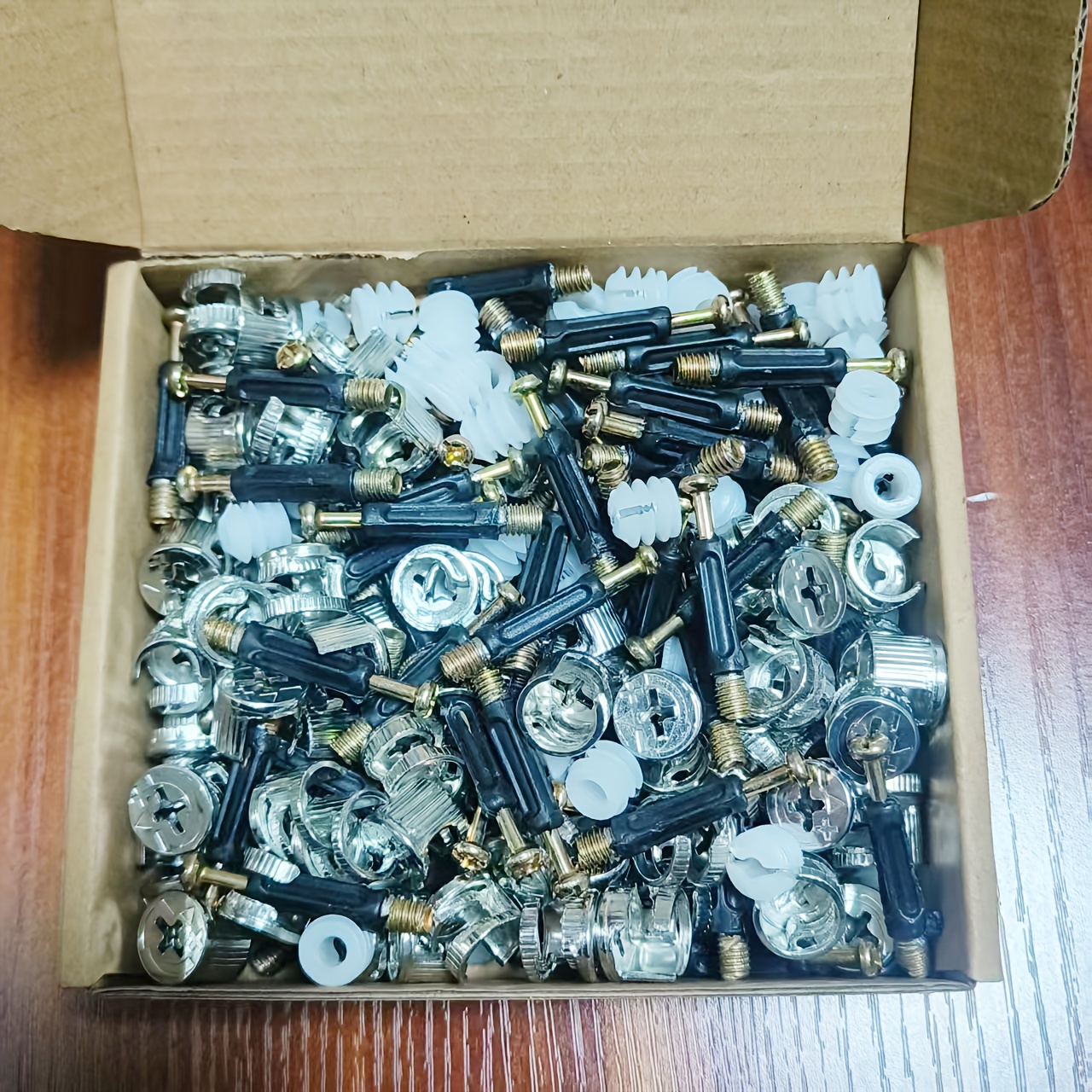 100 piezas de cerraduras KEYQICK, Tuerca de rosca parcialmente roscada, Acero al carbono sin terminar y conectores de plástico para muebles, Acabado liso
