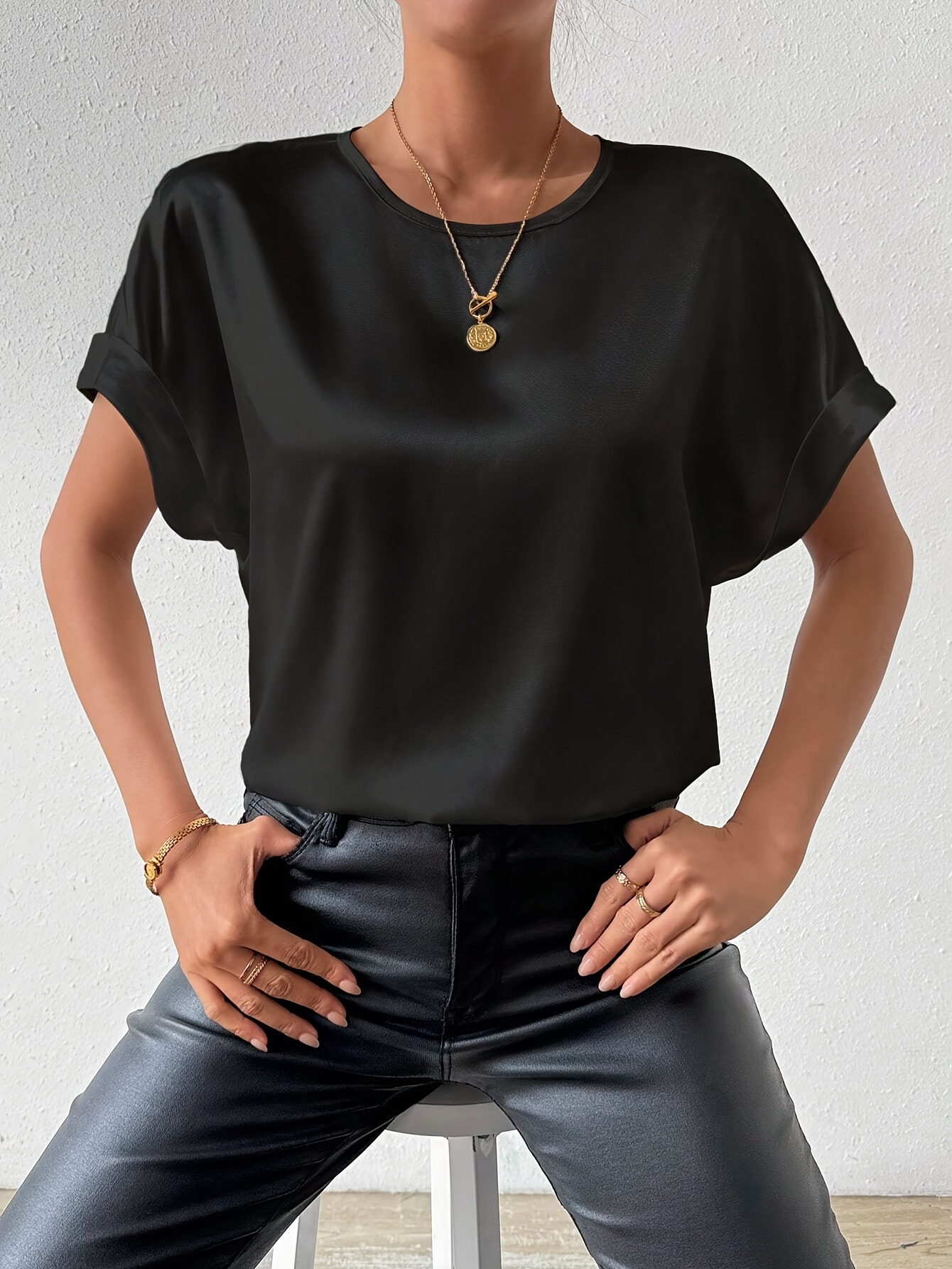 Women's Batwing Short Sleeve Round Neck Blouse - Elegant Solid Color Non-See-Through Shirt, Machine Washable Lightweight Top for Spring Summer Fall, Versatile Casual & Formal Wear, Seasonal Fashion, Sophisticated Casual, Nonseethrough Fabric