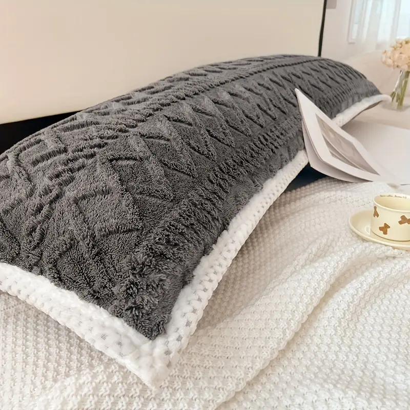 couples matching pink geometric pattern pillow covers soft polyester zip closure machine washable for bed decor bed geometric pattern pillows zippered pillowcase Product details 2