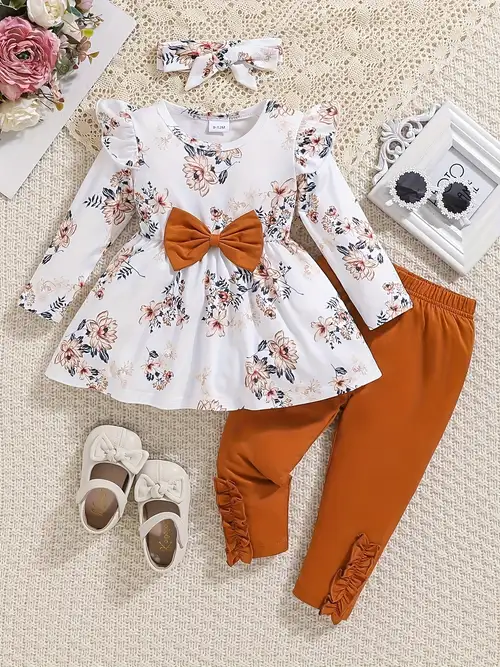 Set of *' Outfits for Fall And Winter Featuring a Printed Long-Sleeve Shirt in * Solid Pants, And Adorable Casual Tights, Ideal for Outdoor Activities Set of *' Outfits for Fall And Winter Featuring a Printed Long-Sleeve Shirt in * Solid Pants, And Adorable Casual Tights, Ideal for Outdoor Activities