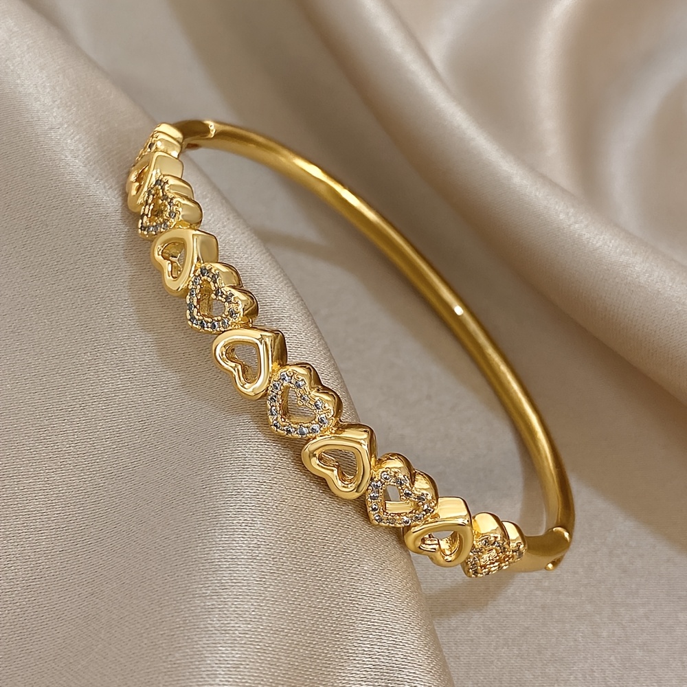 Elegant Thin Bangle Bracelet Featuring a Romantic Love Heart Design, Suitable for Both Men And Women. This Synthetic Synthetic Synthetic Zircon​​ Bracelet Is Perfect for Daily Wear, Parties, Christmas, And Birthday Gifts