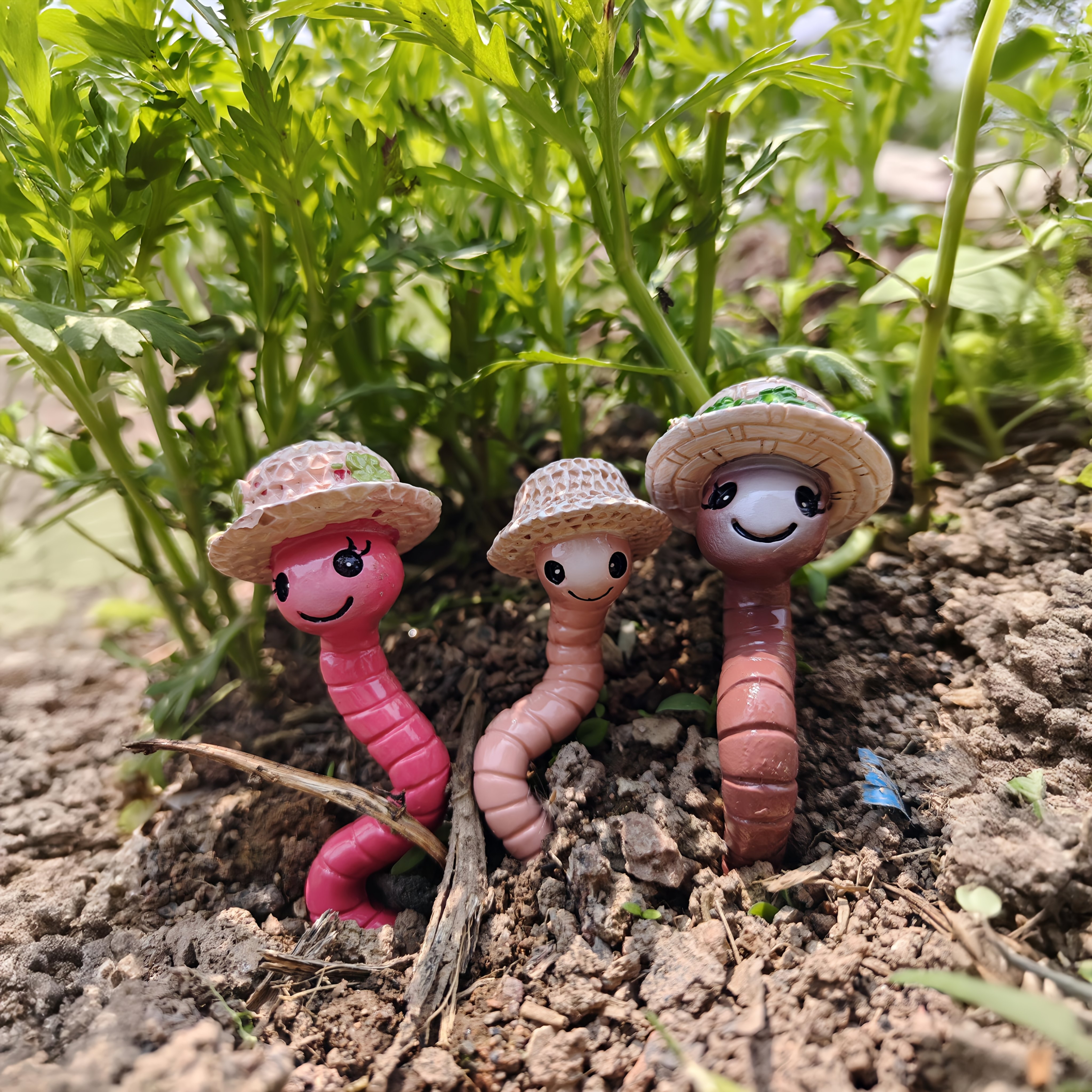 Image of 3pcs Set Of Adorable Straw Hat Stakes - 3d Resin Micro Landscape Statues, Spring And Summer Garden Decor Novelty Gift, Suitable For Yard, Lawn, Flower Pot, And Outdoor Ornament Decoration