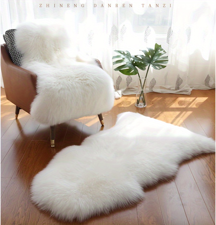 a washable fluffy carpet that   rug suitable for luxurious living rooms and bedrooms made of soft polyester   for chair cushions and sofa pillows details 0