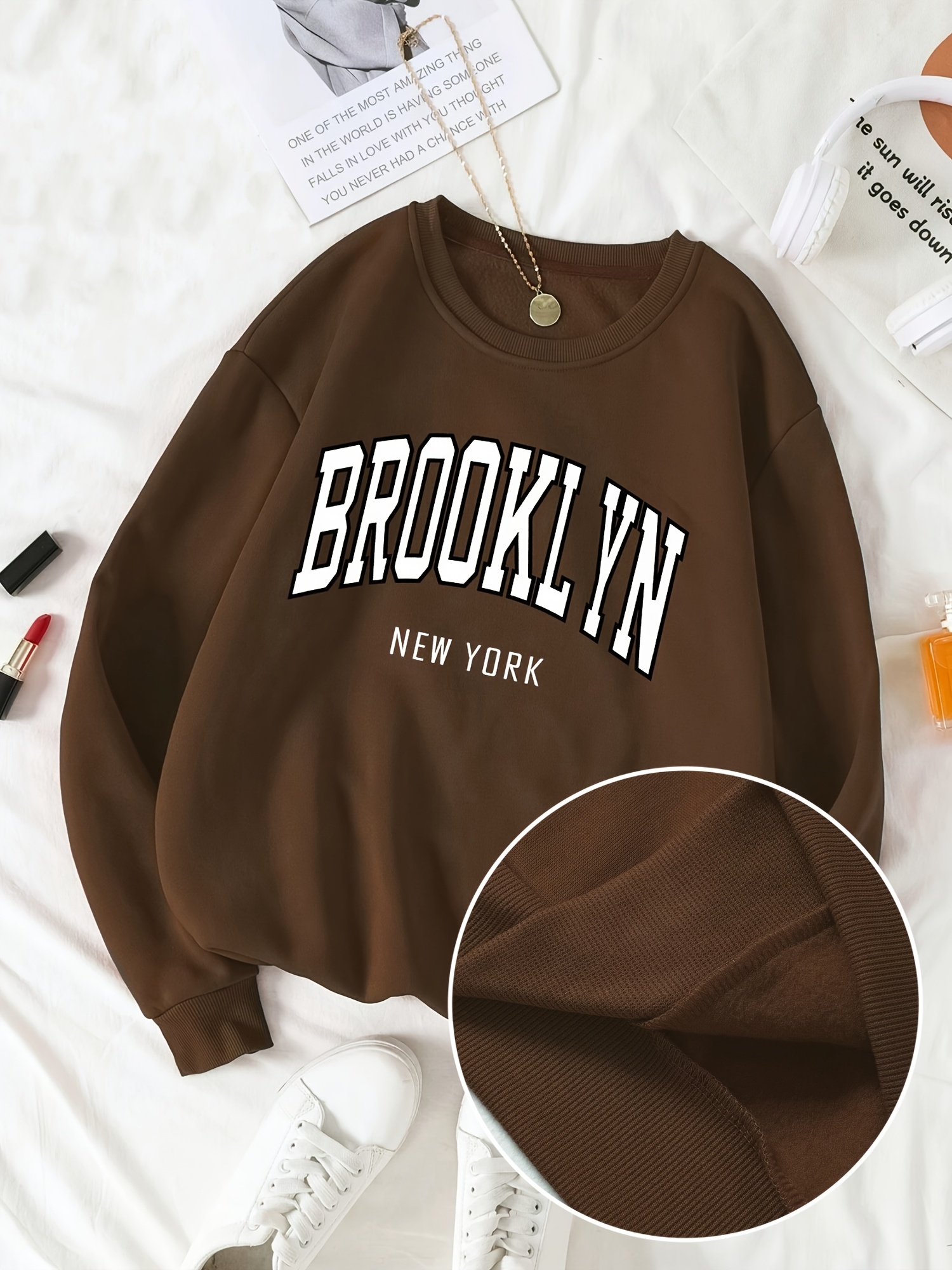 [Everyday *] Women'S Cozy Fleece-Lined Brooklyn Graphic Sweatshirt  Brown Long Sleeve Crewneck for Fall/Winter, Casual Outdoor Sports Pullover  with