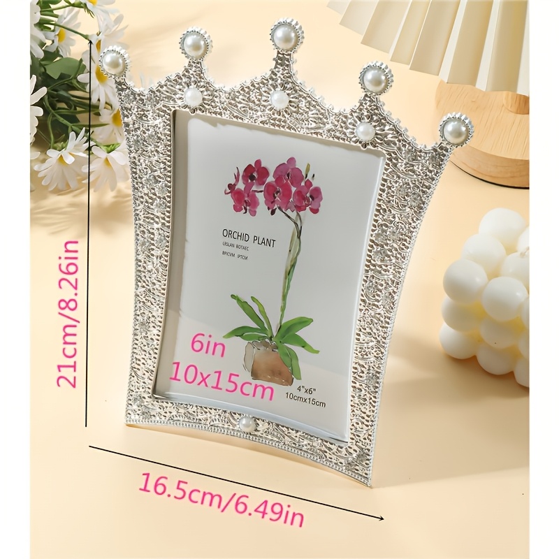 Image of A Crown-shaped Frame Inlaid With Pearls And Rhinestones, Suitable For Holding 3-inch, 6-inch, And 7-inch Photos, Perfect For Decorating Room Tables, Christmas, And Halloween
