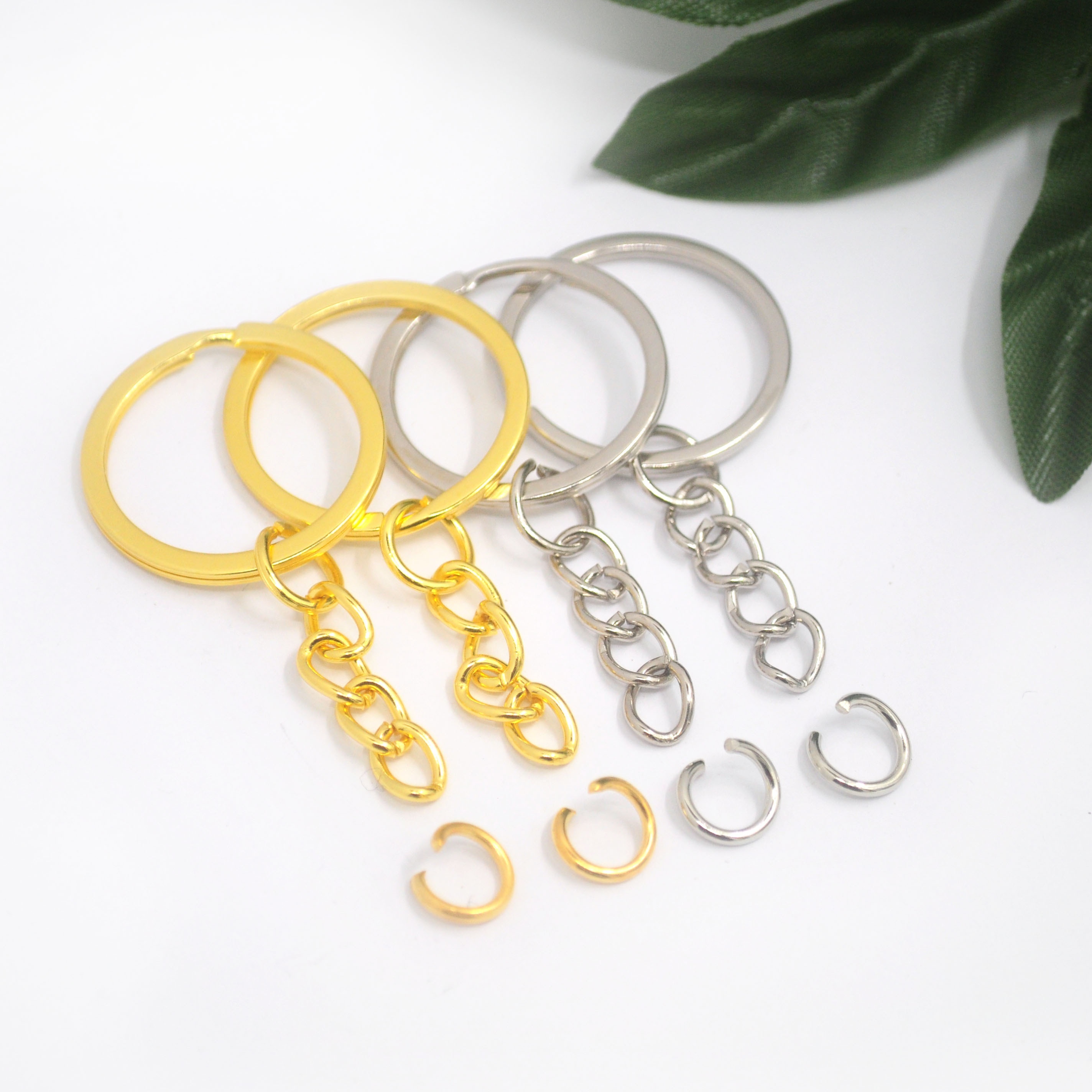 

40/100pcs Durable Metal Keyrings For Crafts And Keychain Decorations, Round Shape With Spring Clasp, Valentine's Day Cartoon Theme