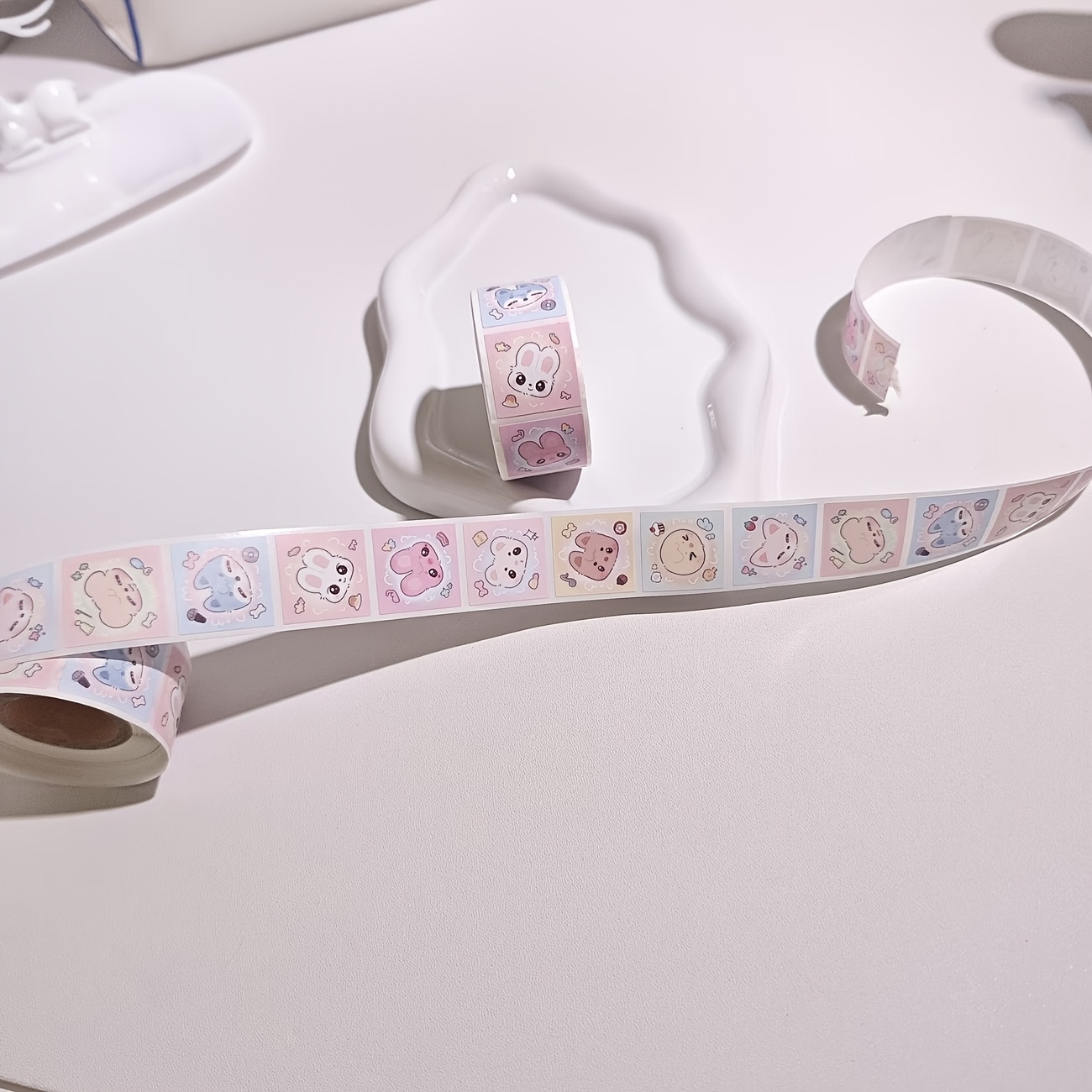 TEMU 500 Sheets/roll Animal Character Theme Sticker Set 8pcs Animal Images Merchandise Suitable For Decorating Phone Cases Cheer Items Water Bottles