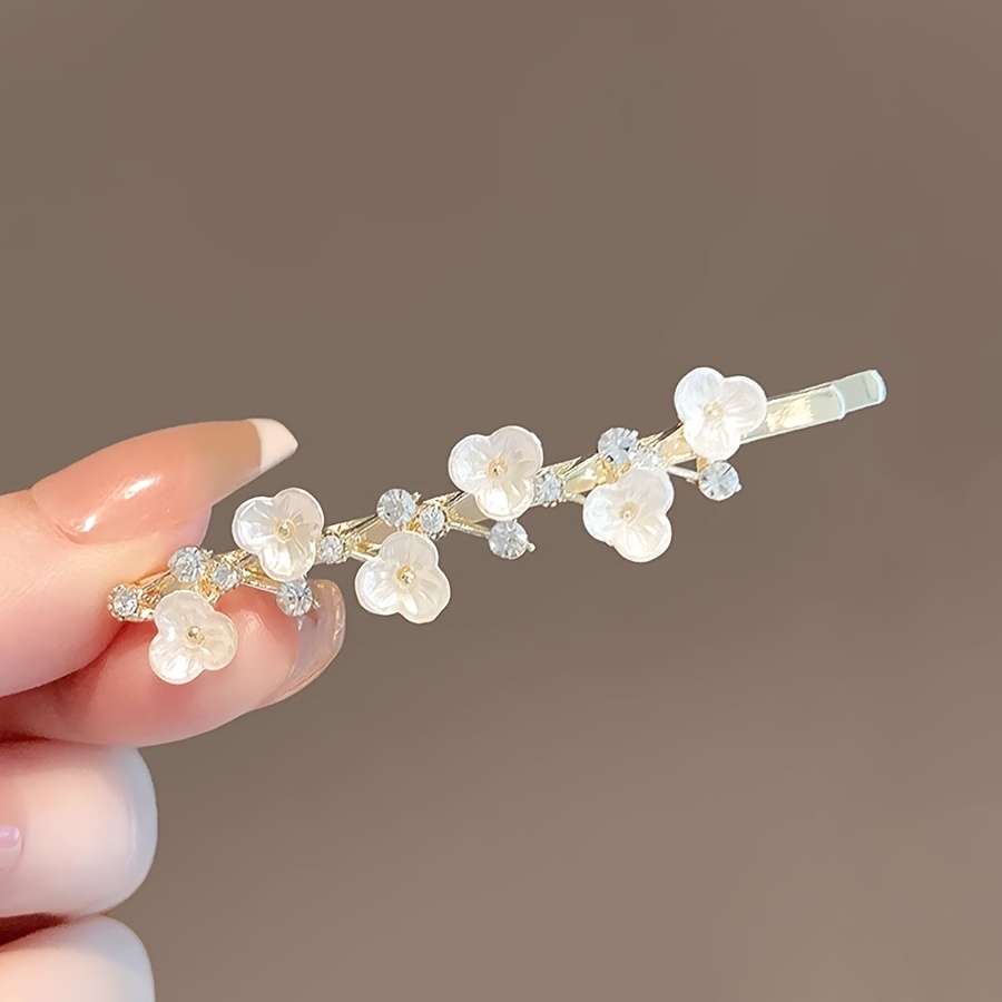 New Chinese Style Vintage White Plum Blooming Rhinestone Hair Clip, Ancient Style Pointed Rhinestone Side Barrette For Bangs And Thin Hair