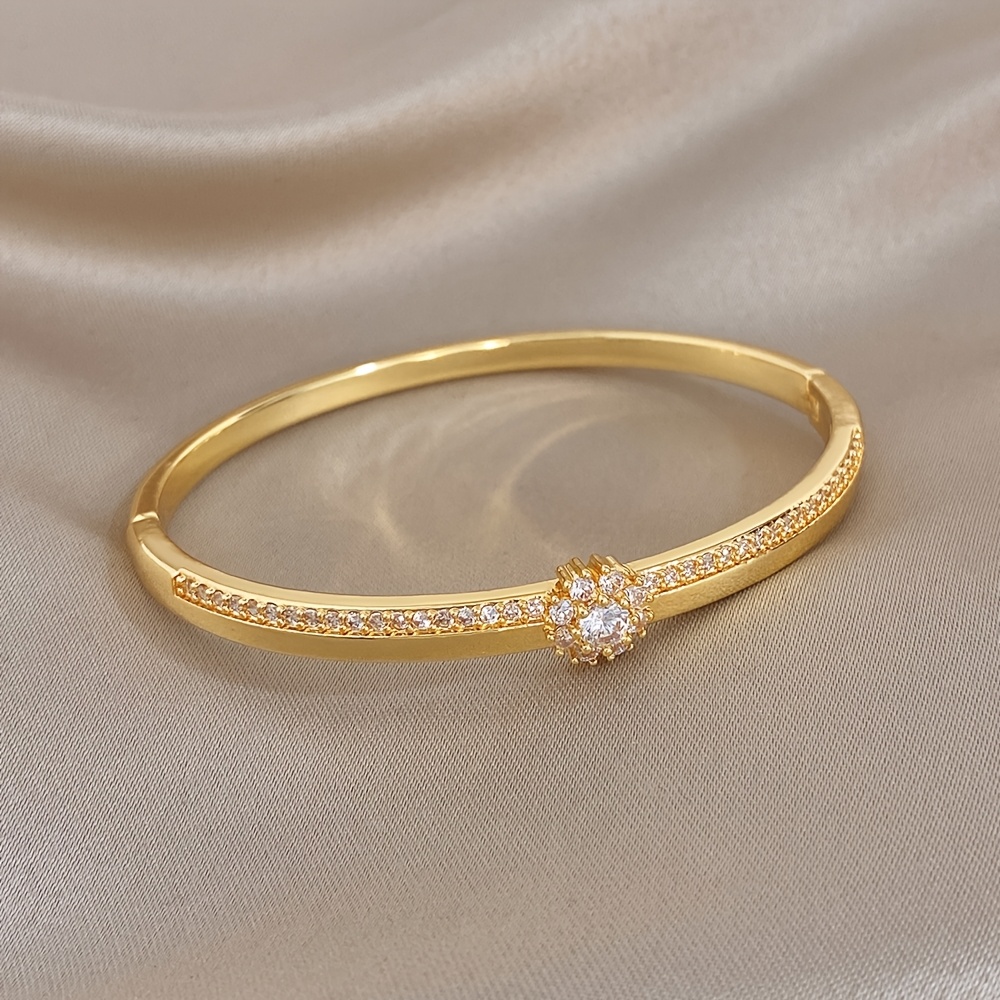 Exquisite Synthetic Zirconia Copper Bracelet for Women