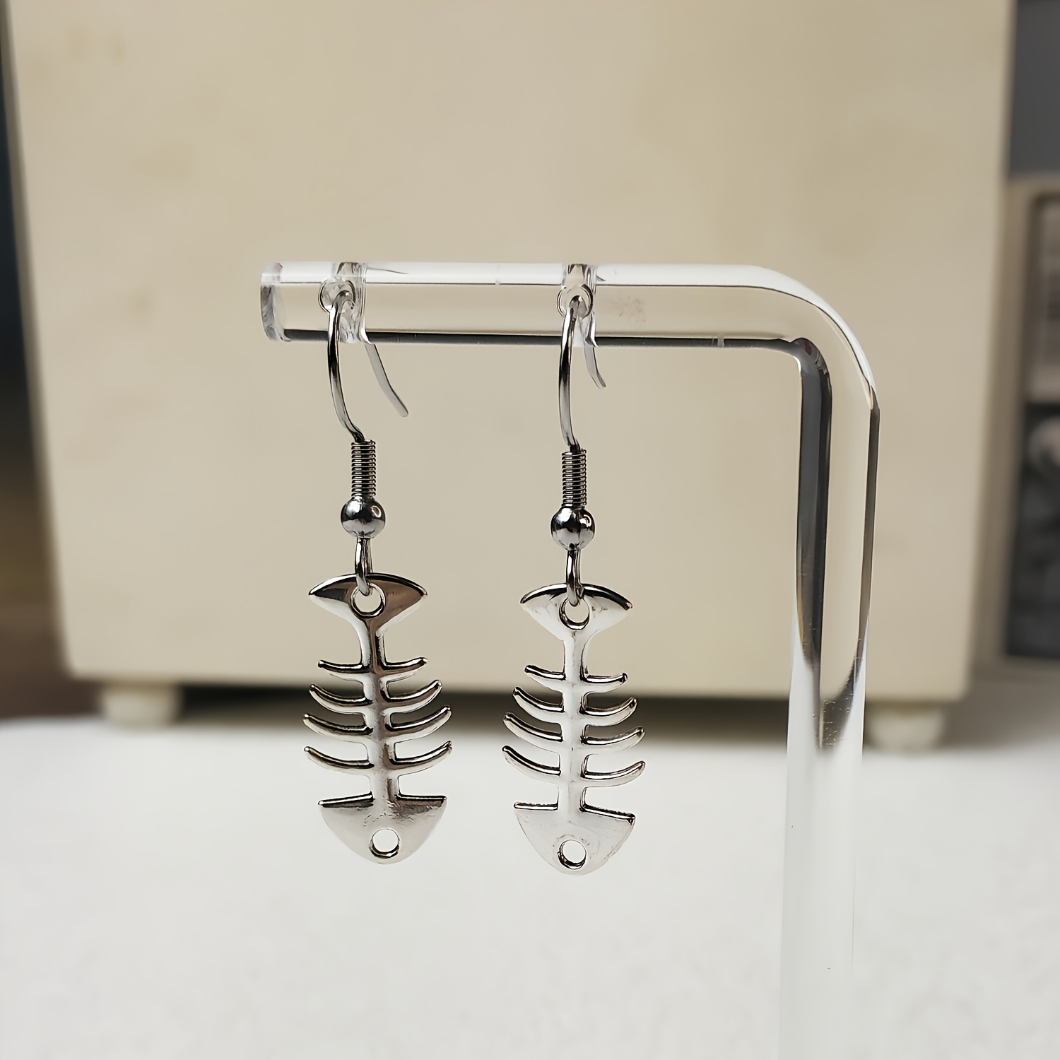 TEMU Boucles d'oreilles pendentif os de poisson pour hommes - Accessoire créatif et tendance, design moderne, boucles d'oreilles