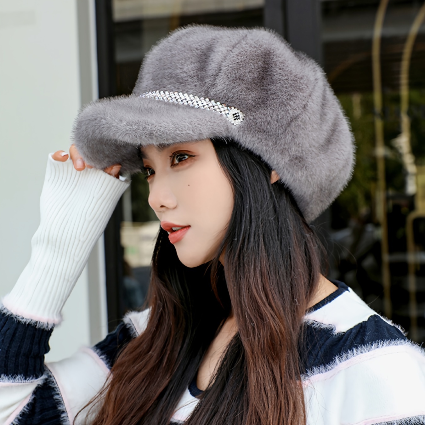 

Artificial Fur Women's Velvet Hat Winter Warm Hat Fur Duckbill Hat Temperament Fashion Mink Fur With Brim Beret With Metal Adjustable Hat With Insulation